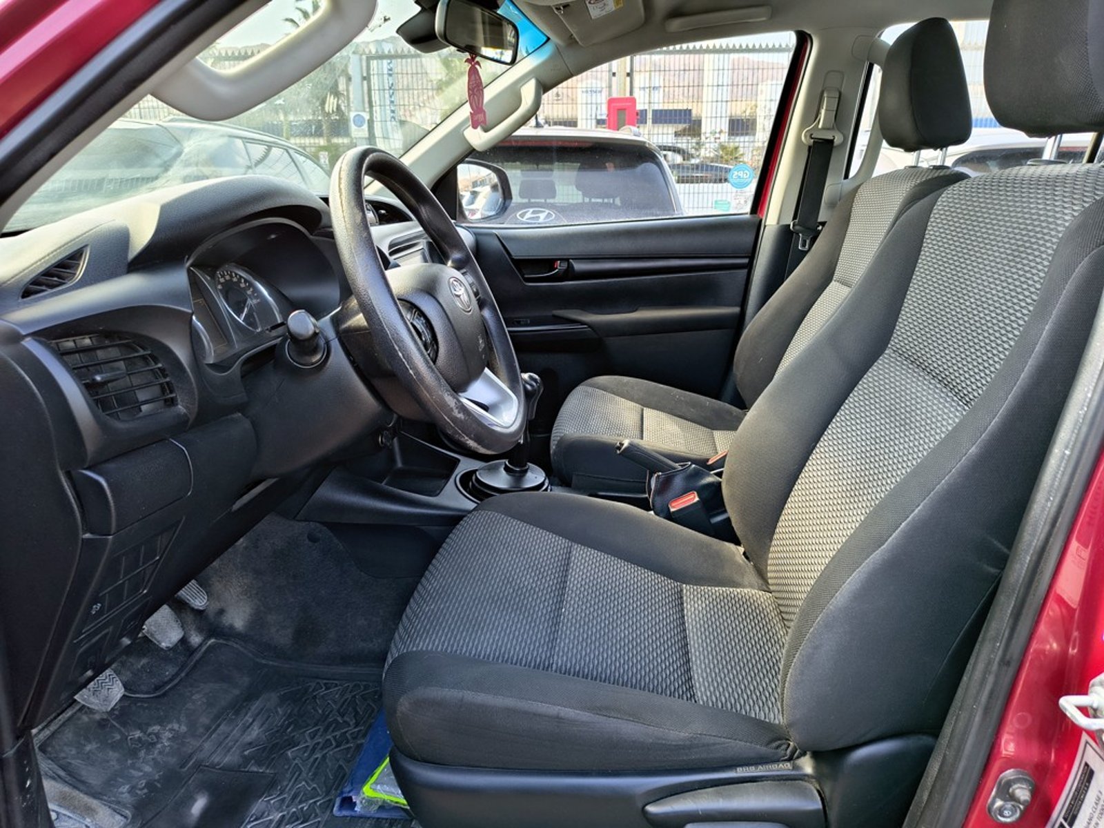 TOYOTA HILUX 2.4 DX 2022 - Imagen 11 de 20