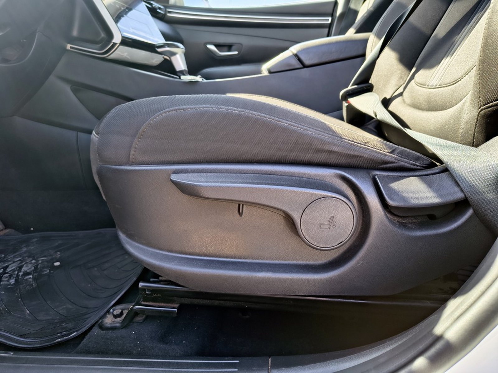 HYUNDAI TUCSON 2.0 Gasolina 4x4 T/A 2024 - Imagen 8 de 20