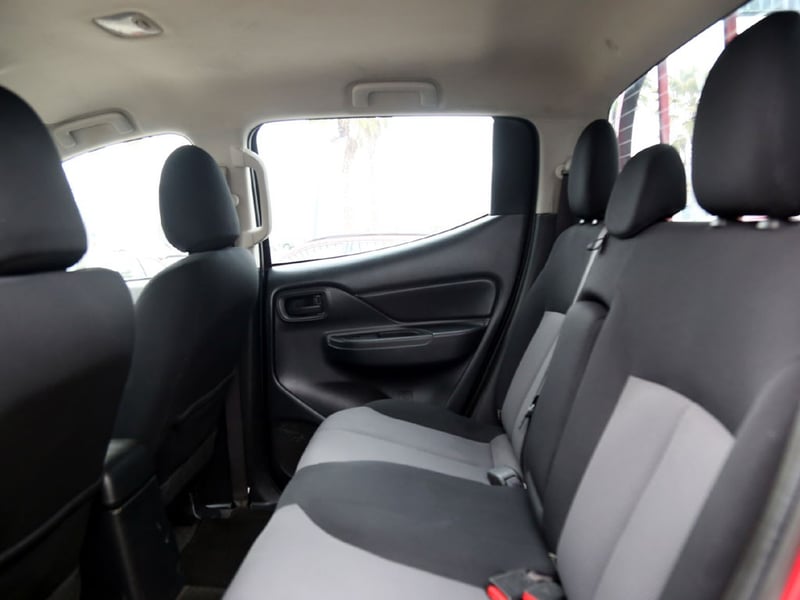 Mitsubishi L200 L200 KATANA 4X2 DIESEL 2023 - Imagen 18 de 19