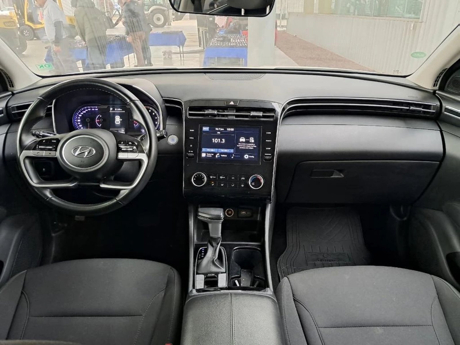 Hyundai TUCSON 2.0 4x2 AT 2024 - Imagen 17 de 20