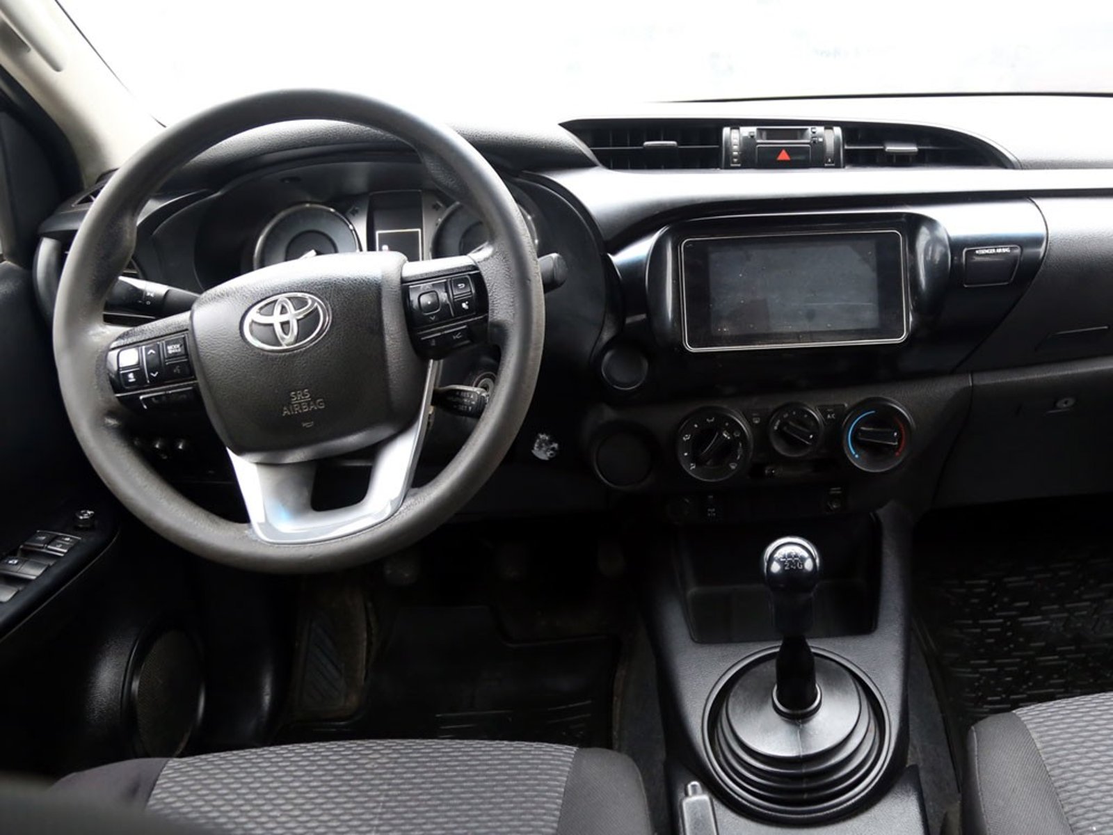 Toyota HILUX 2.4 DX MT DIESEL 2021 - Imagen 14 de 20