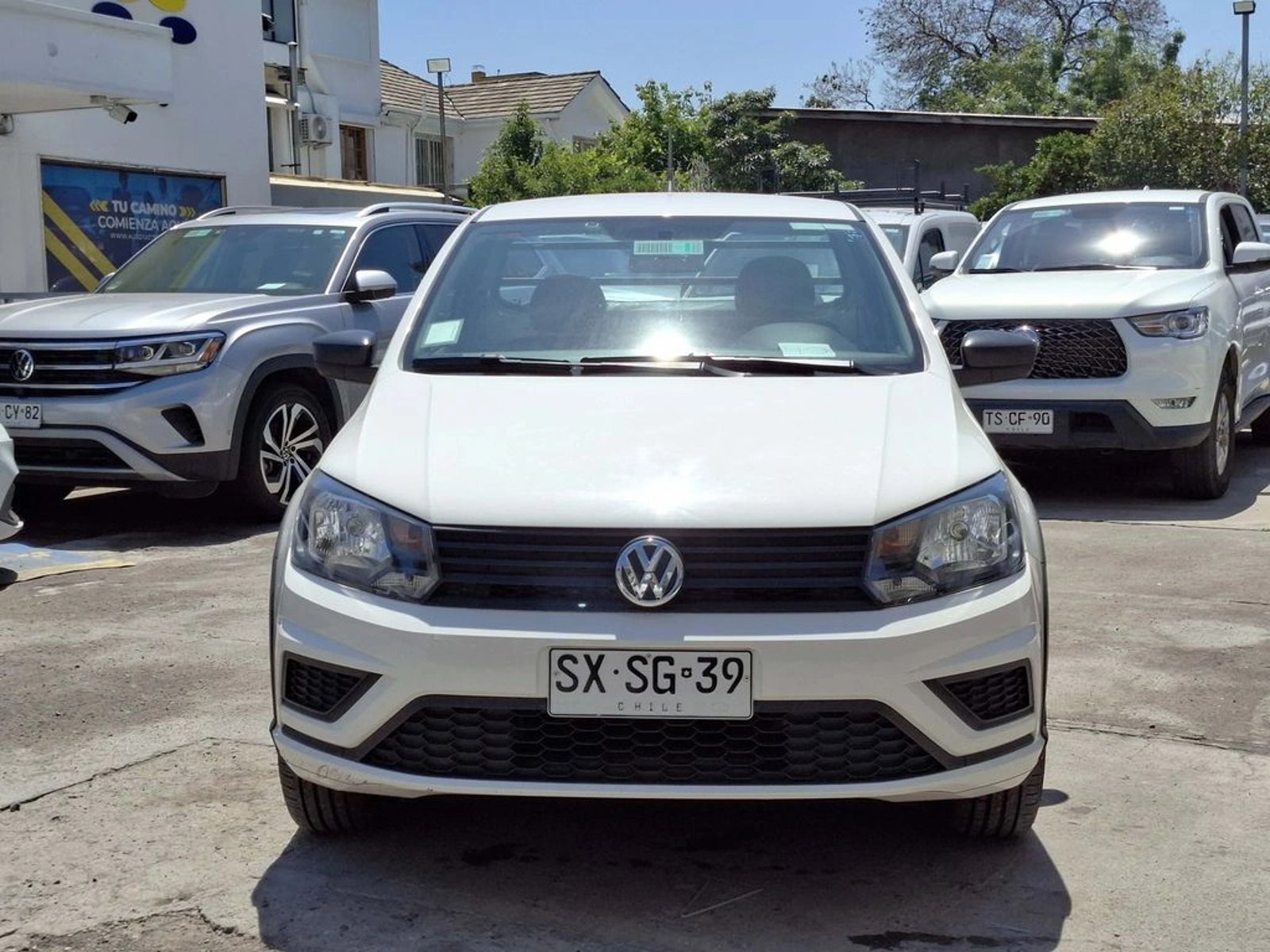 Volkswagen SAVEIRO 1.6  CABINA SIMPLE 2023 - Foto 2 de 20