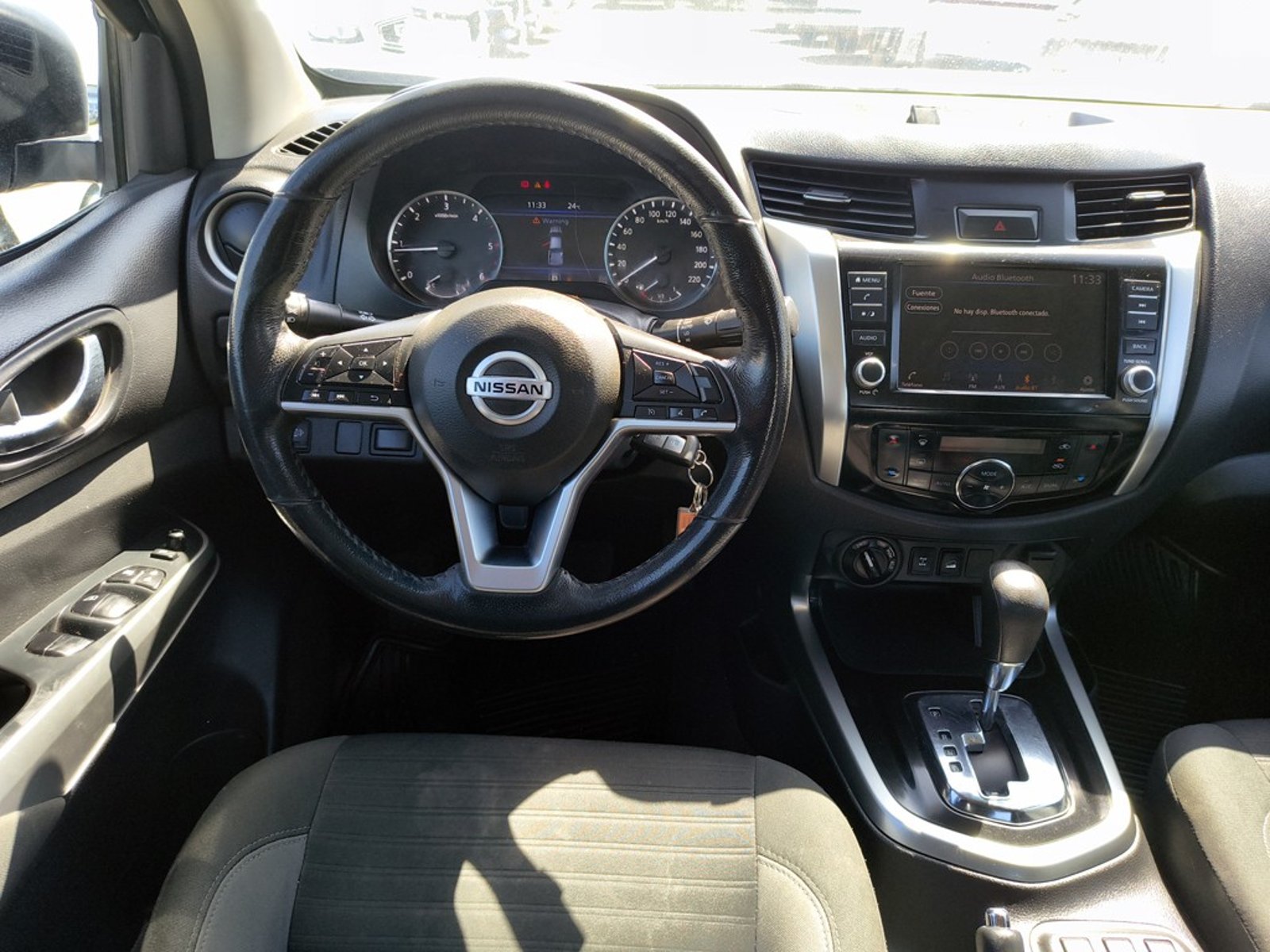 NISSAN NAVARA 2.3 Diesel 4x4 T/A 2023 - Imagen 17 de 18