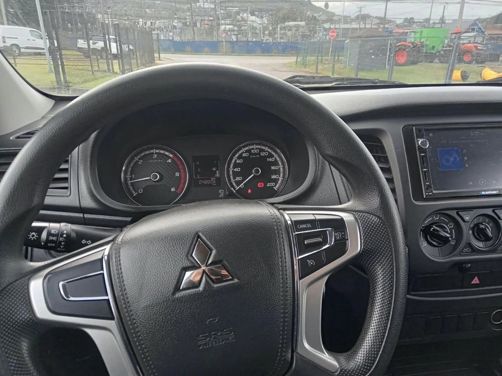 Mitsubishi L200 KATANA CR 2023 - Imagen 7 de 8