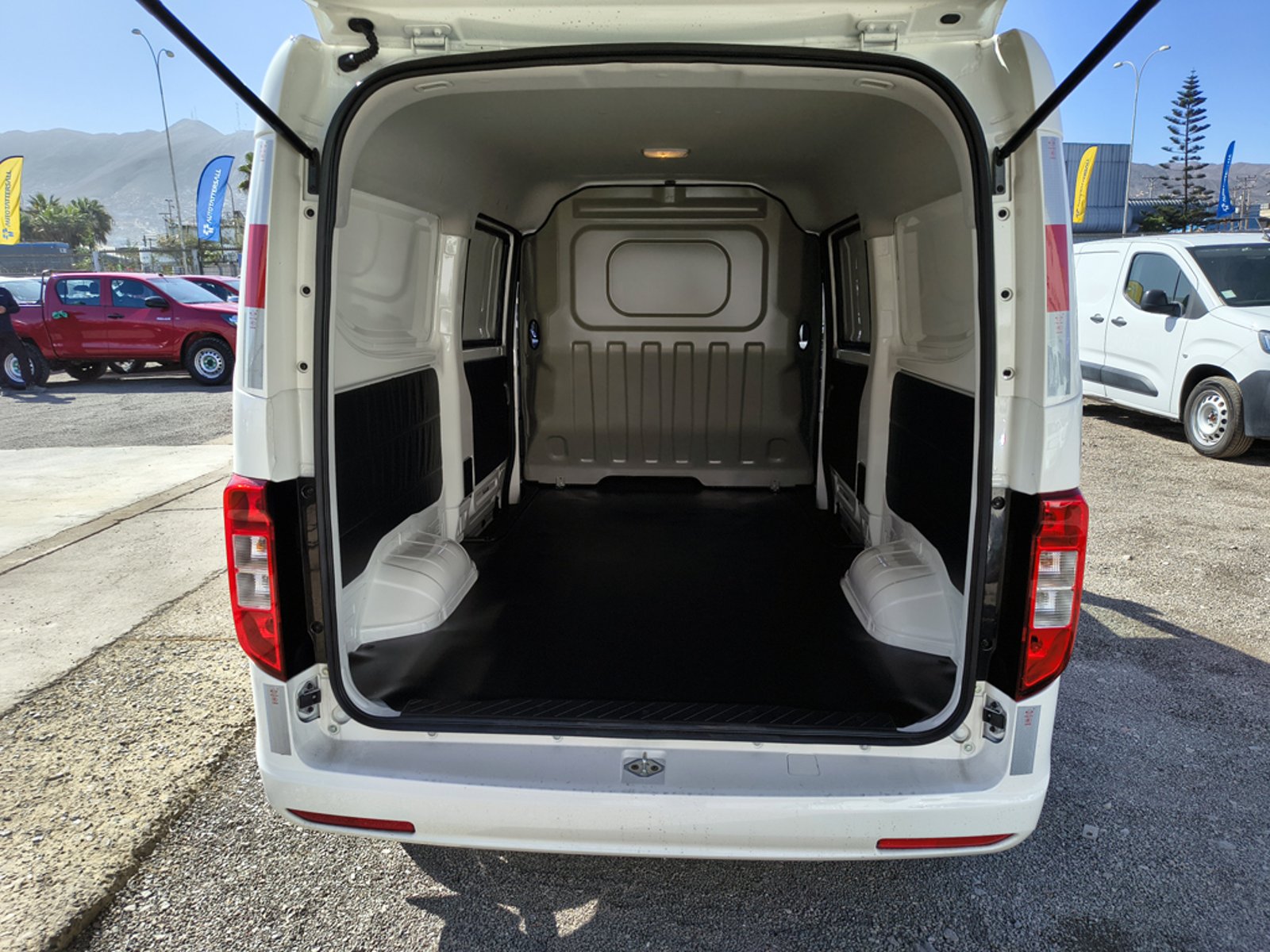 KYC MAMUT CARGO Van V3 2026 - Imagen 8 de 17