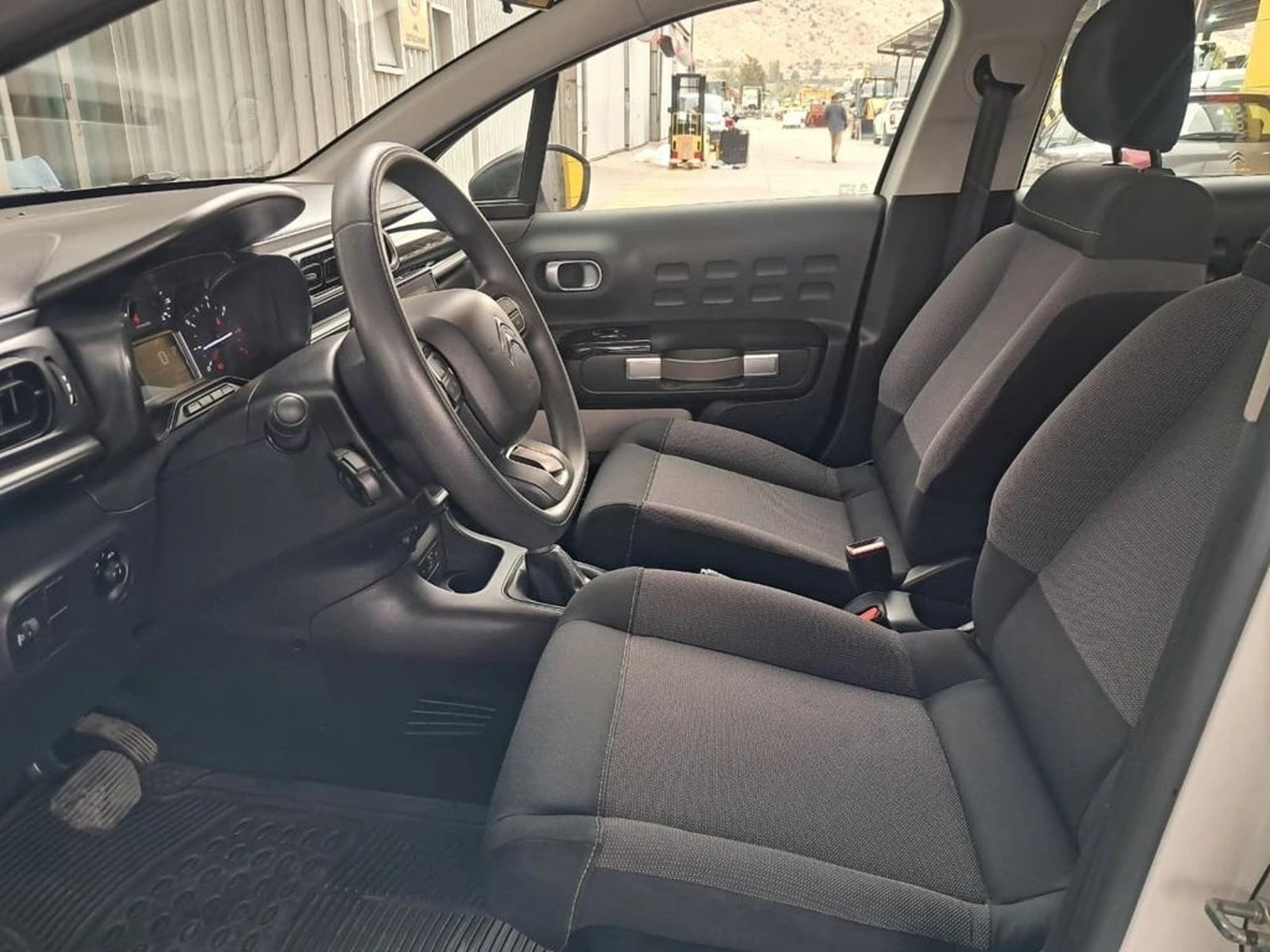 CITROEN C3 1.2 SHINE AT 2018 - Imagen 12 de 20