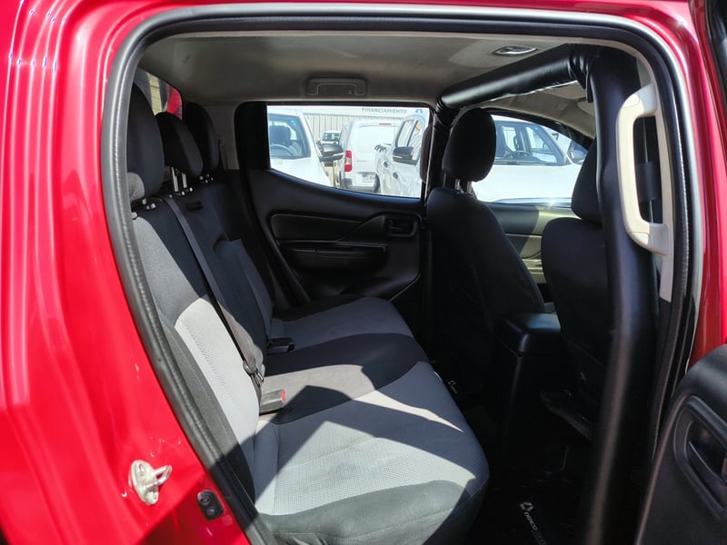 Mitsubishi L200 2.4 KATANA CR 2021 - Imagen 19 de 20