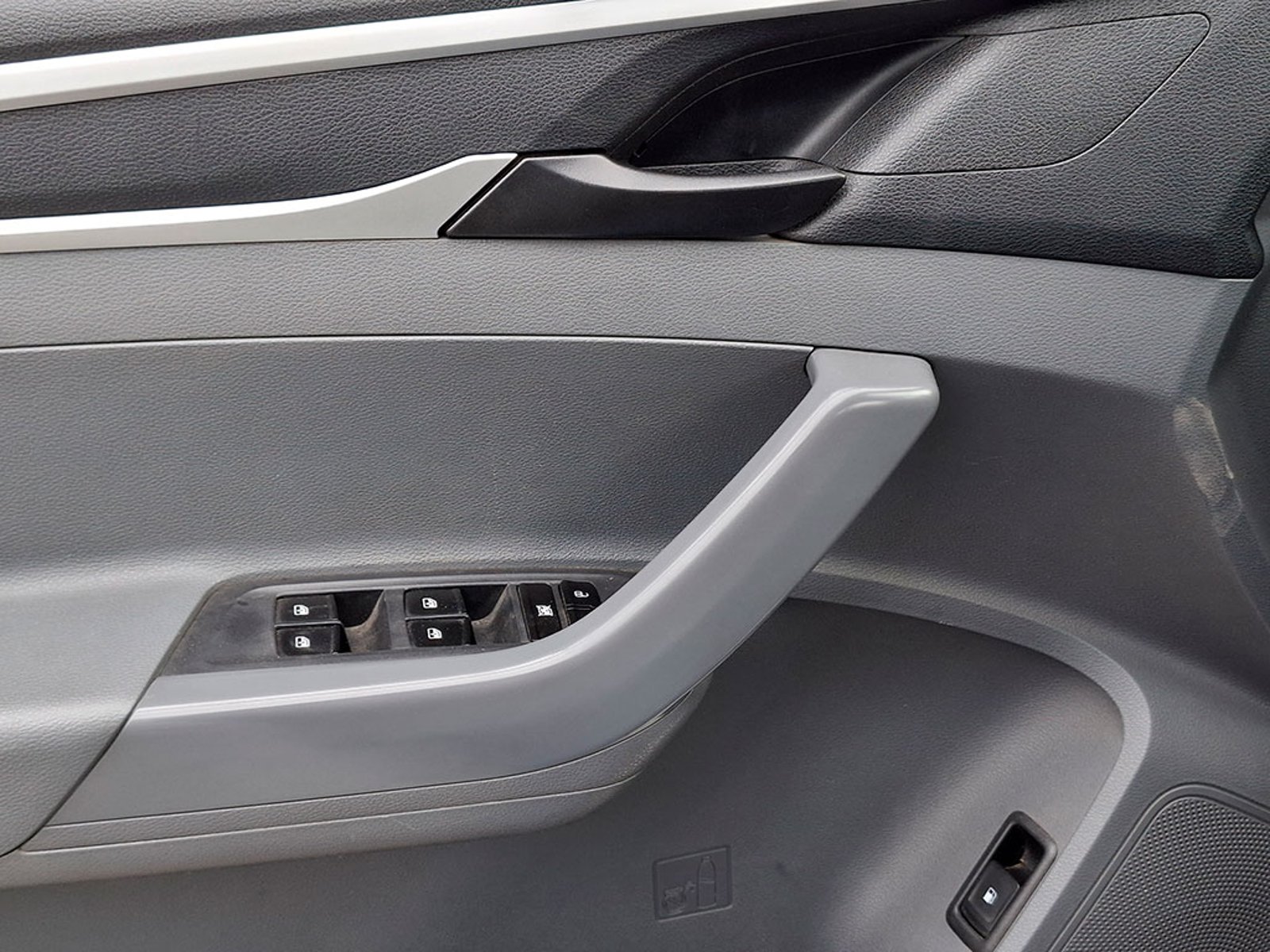 Maxus T60 T60 2.0 DX 4X2 MT 2024 - Imagen 17 de 20