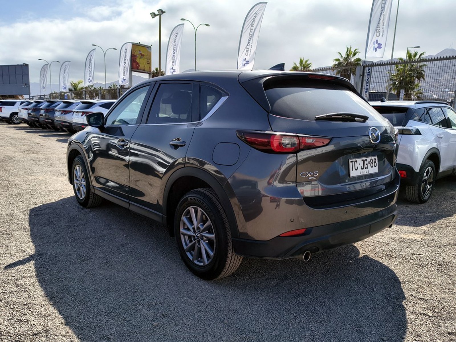 MAZDA CX-5 2.0 Gasolina 4x4 T/A 2024 - Imagen 5 de 18
