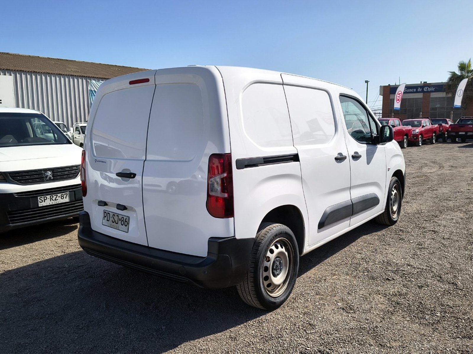 PEUGEOT PARTNER PARTNER 1.6 Diesel 4x2 T/M 2021 - Imagen 7 de 17
