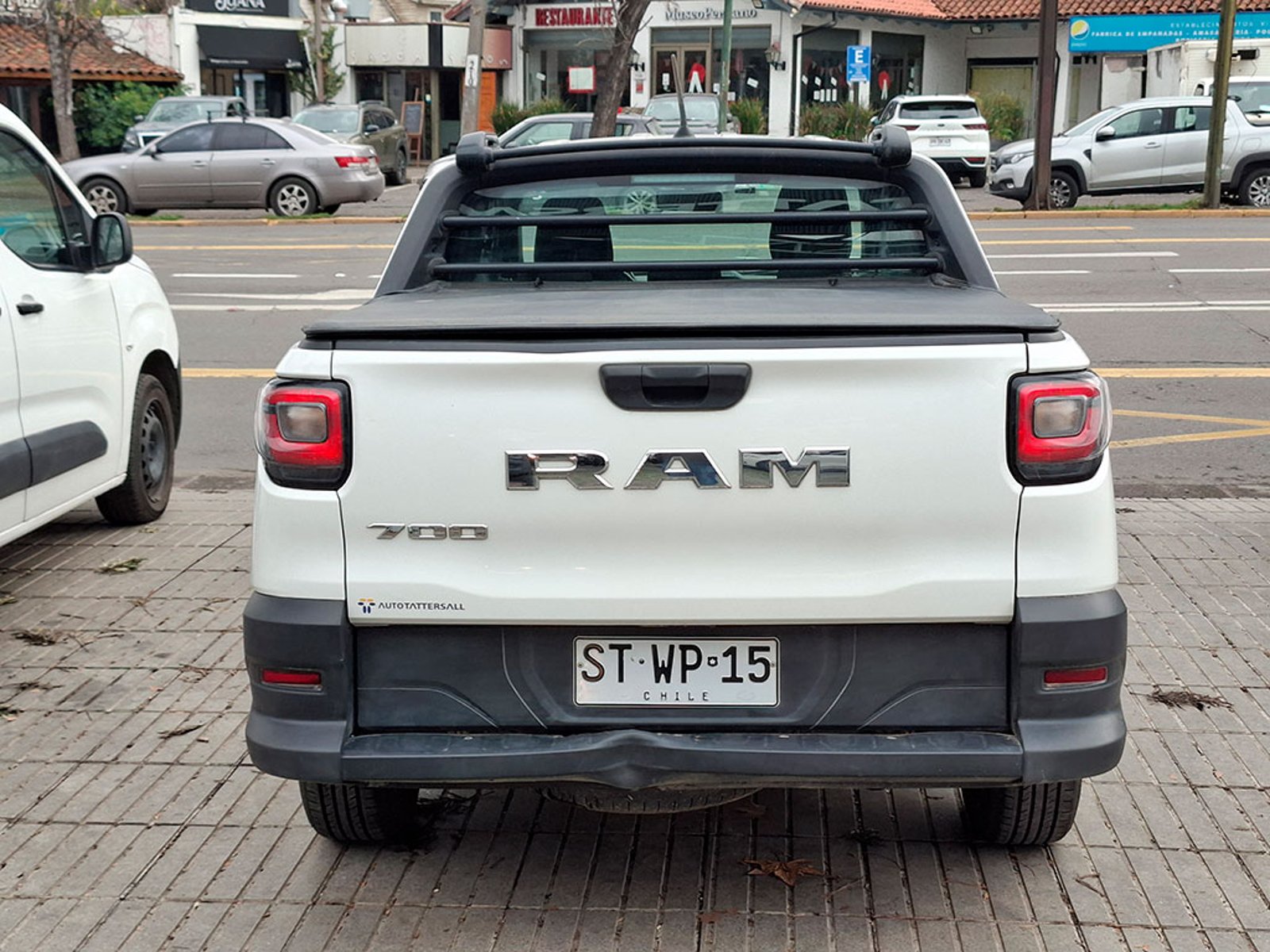 RAM 700 700 1.4 MT DC SLT 2023 - Foto 5 de 19