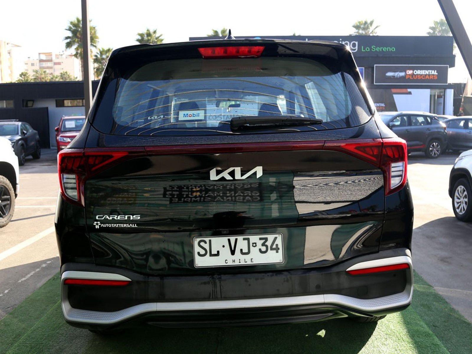 Kia CARENS EX 1.4 AUT 2023 - Imagen 6 de 20