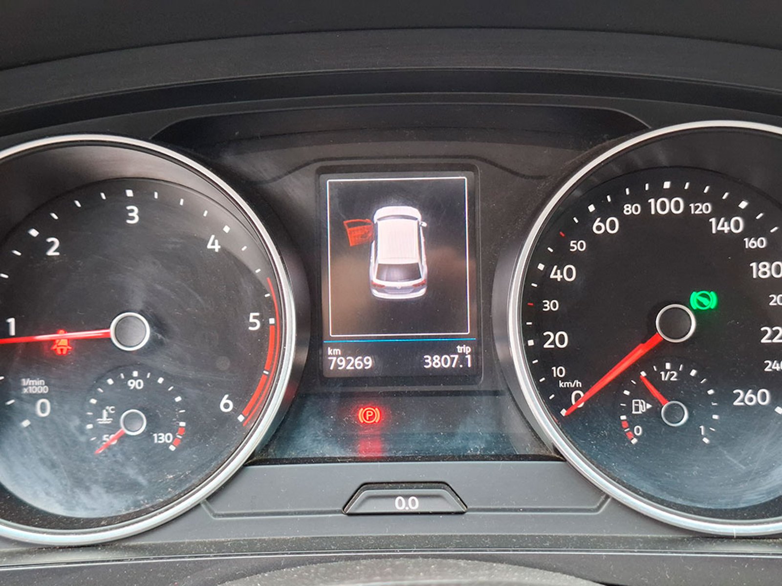 Volkswagen TIGUAN COMFORTLINE 4MOTION AT DIESEL 7 PASAJEROS 2020 - Imagen 13 de 20