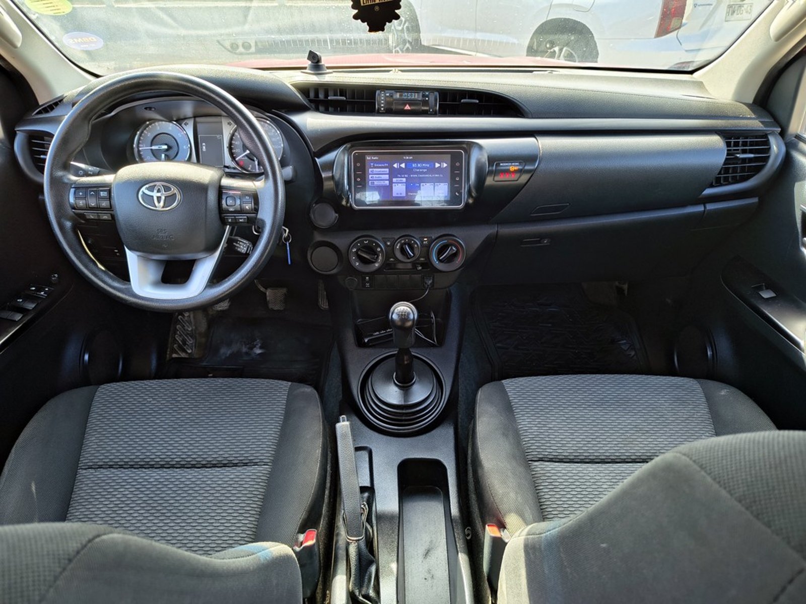 TOYOTA HILUX TSS 2.4 Diesel 4X2 T/M 2022 - Imagen 15 de 19