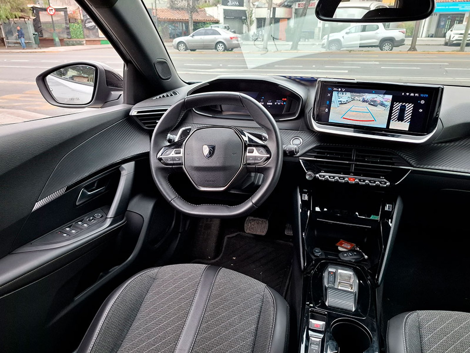 Peugeot 2008 1.5 ALLURE BLUEHDI 2025 - Imagen 9 de 20