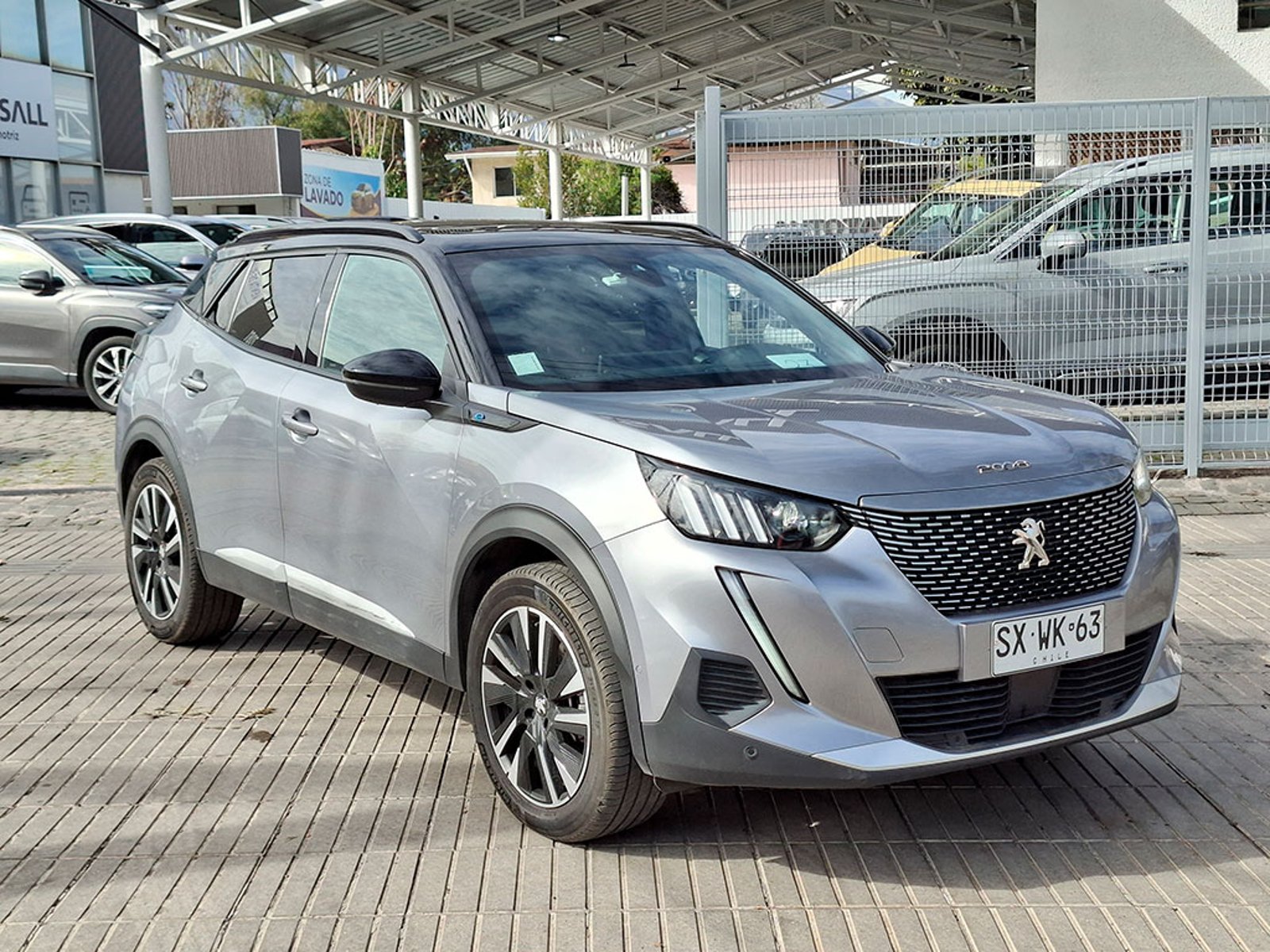 Peugeot E-2008 2008 EV 2023 - Imagen 3 de 20