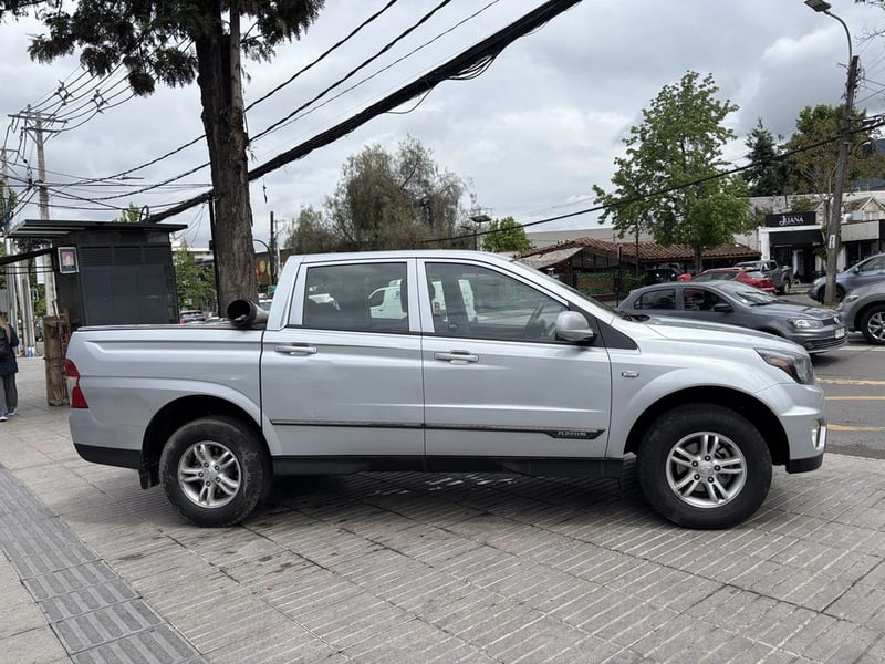 SsangYong ACTYON SPORTS ACTYON SPORTS 2.2 MT 4X2 FULL 2022 - Imagen 6 de 20