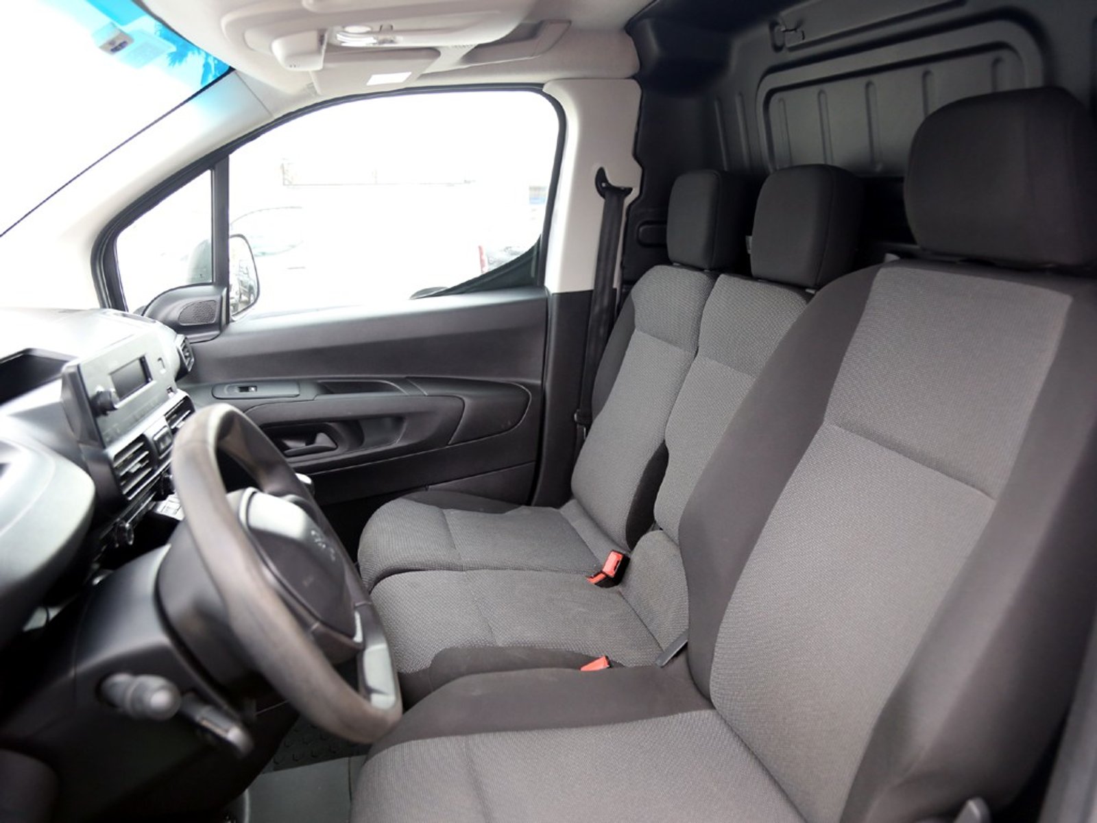 Peugeot PARTNER 1.5 L1 BLUEHDI 2023 - Imagen 14 de 20