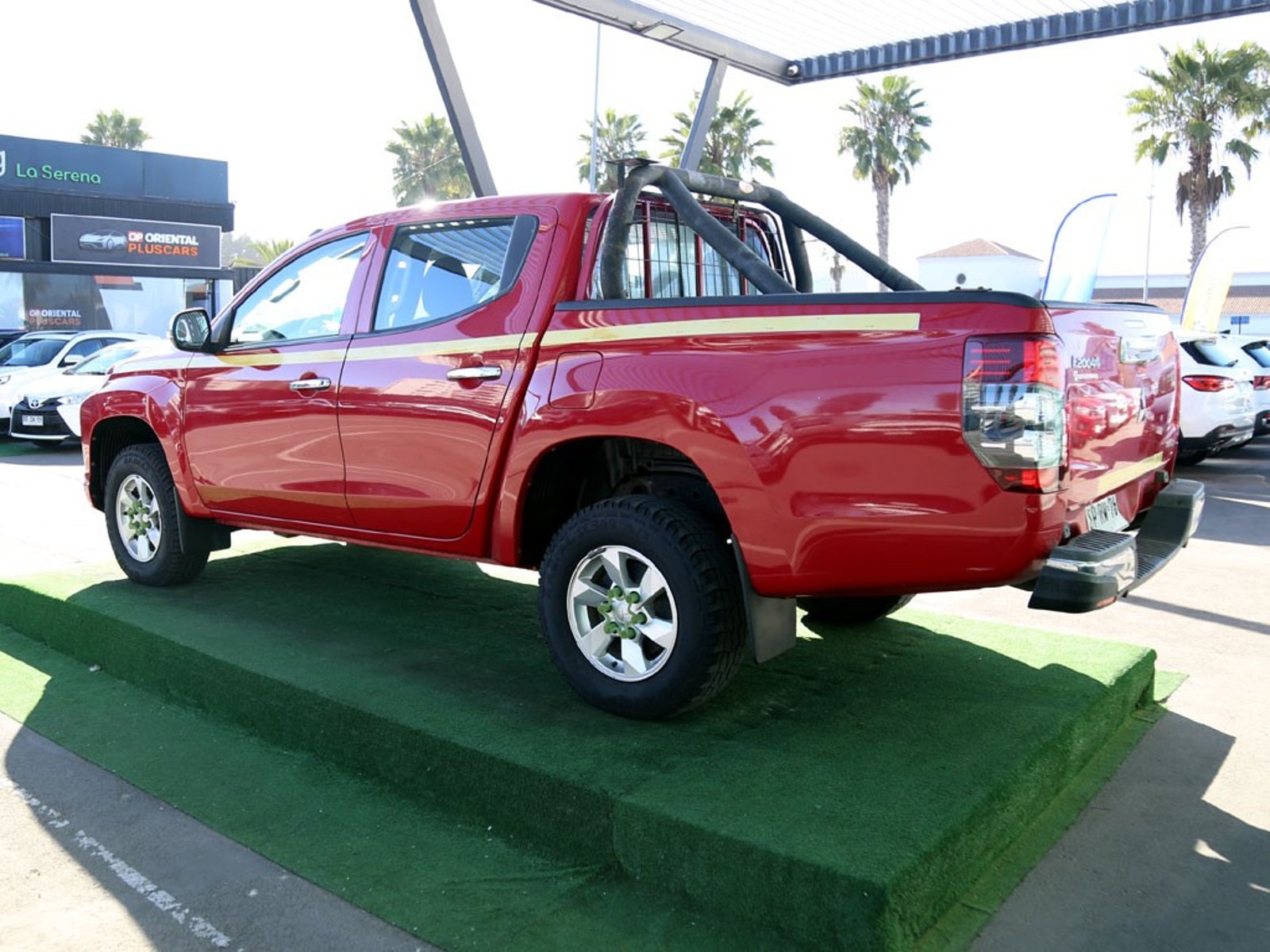 Mitsubishi L200 L200 KATANA 4X4 DIESEL 2023 - Imagen 8 de 20