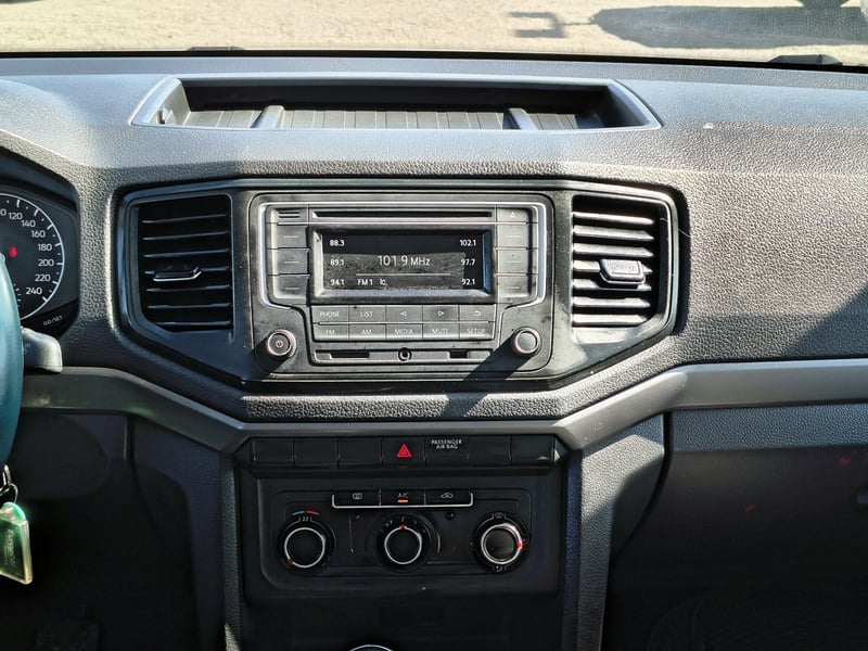 Volkswagen AMAROK 2.0 Diesel 4x2 T/M 2023 - Imagen 19 de 20