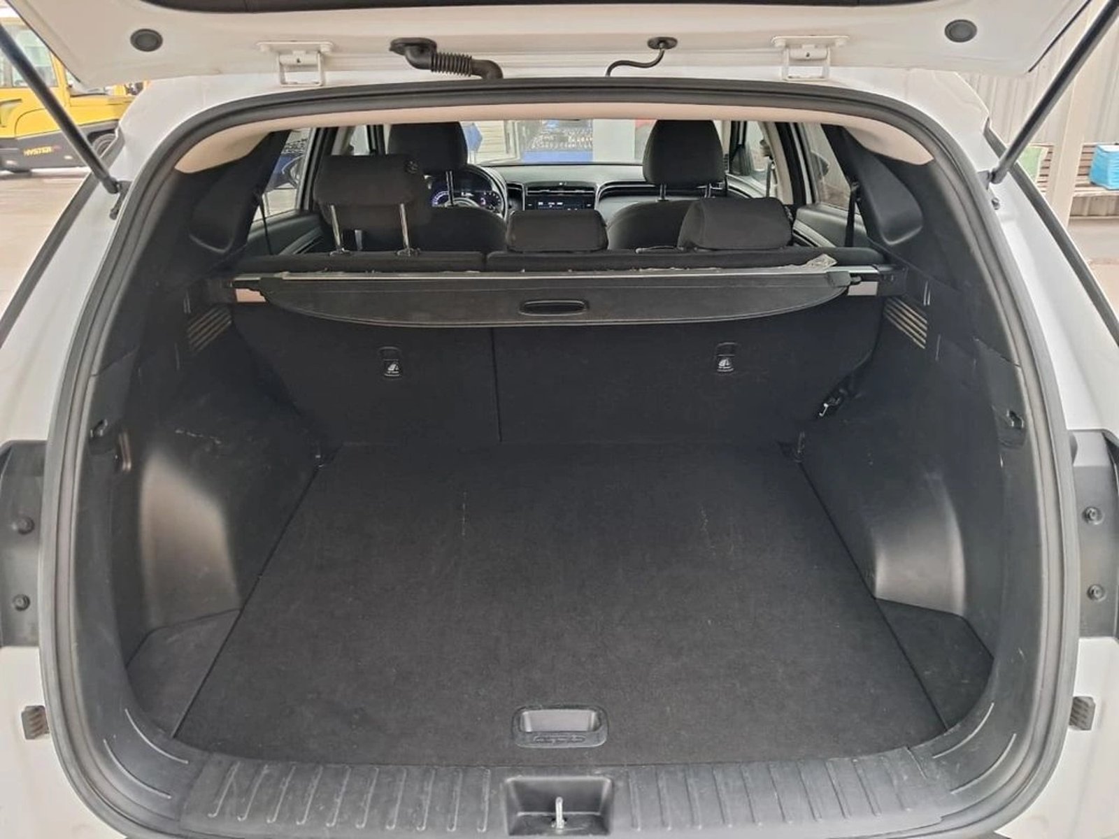 Hyundai TUCSON 2.0 4x2 AT 2024 - Imagen 11 de 20