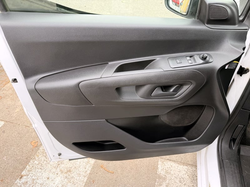 Peugeot PARTNER L1 BLUEHDI 2024 - Imagen 11 de 20
