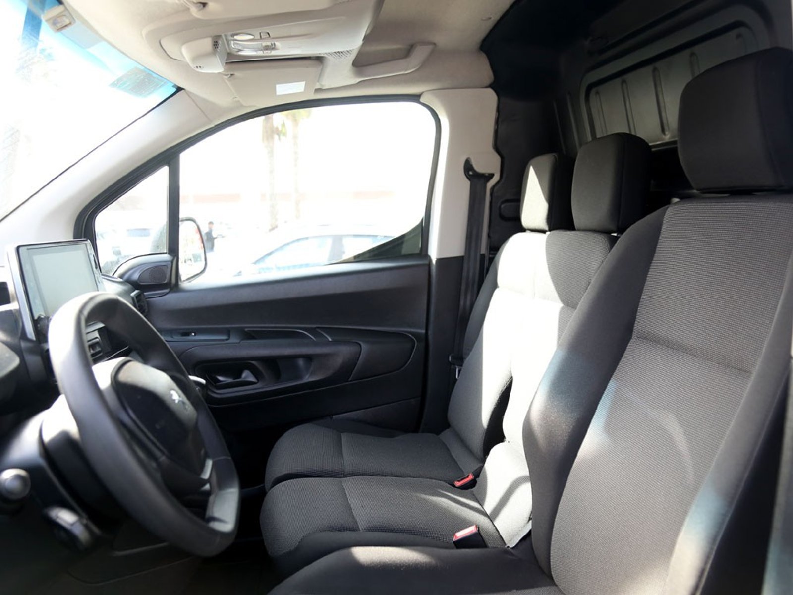 Peugeot PARTNER 1.5 L1 MT DIESEL 2024 - Imagen 13 de 19