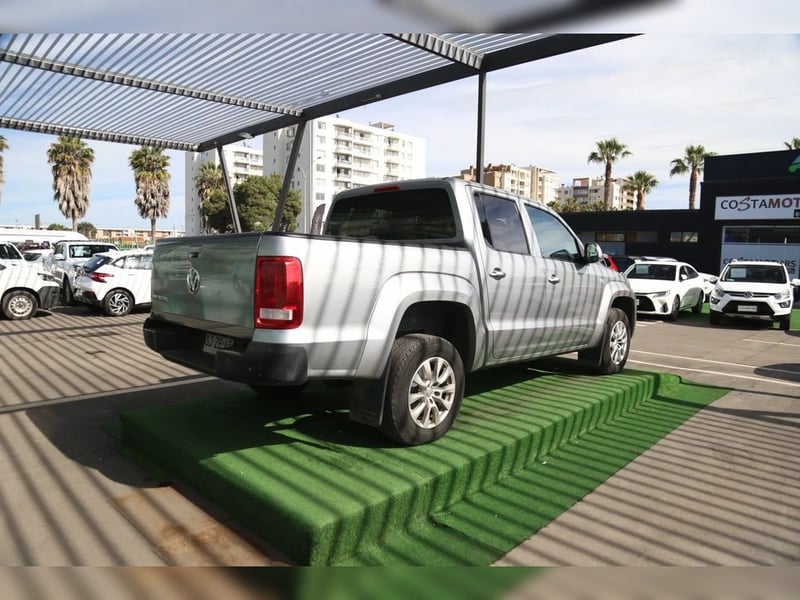 Volkswagen AMAROK 2.0 TREDLINE MT 4X4 DIESEL 2023 - Imagen 5 de 20
