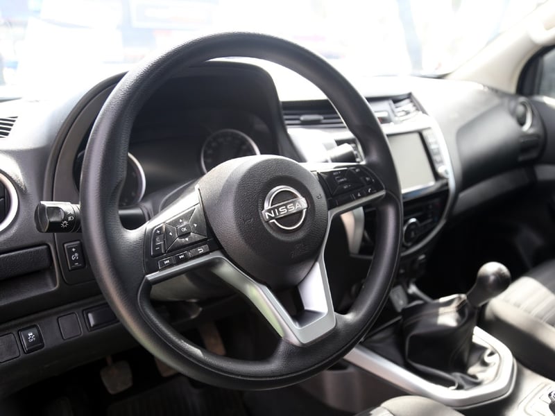 Nissan NAVARA 2.3 XE MT 4X4 2024 - Imagen 13 de 20