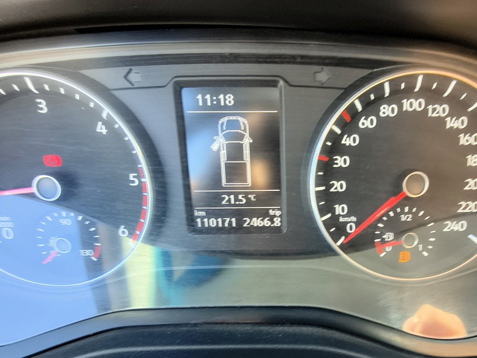 Volkswagen AMAROK AMAROK 2.0 Diesel 4x4 T/M 2023 - Imagen 14 de 20