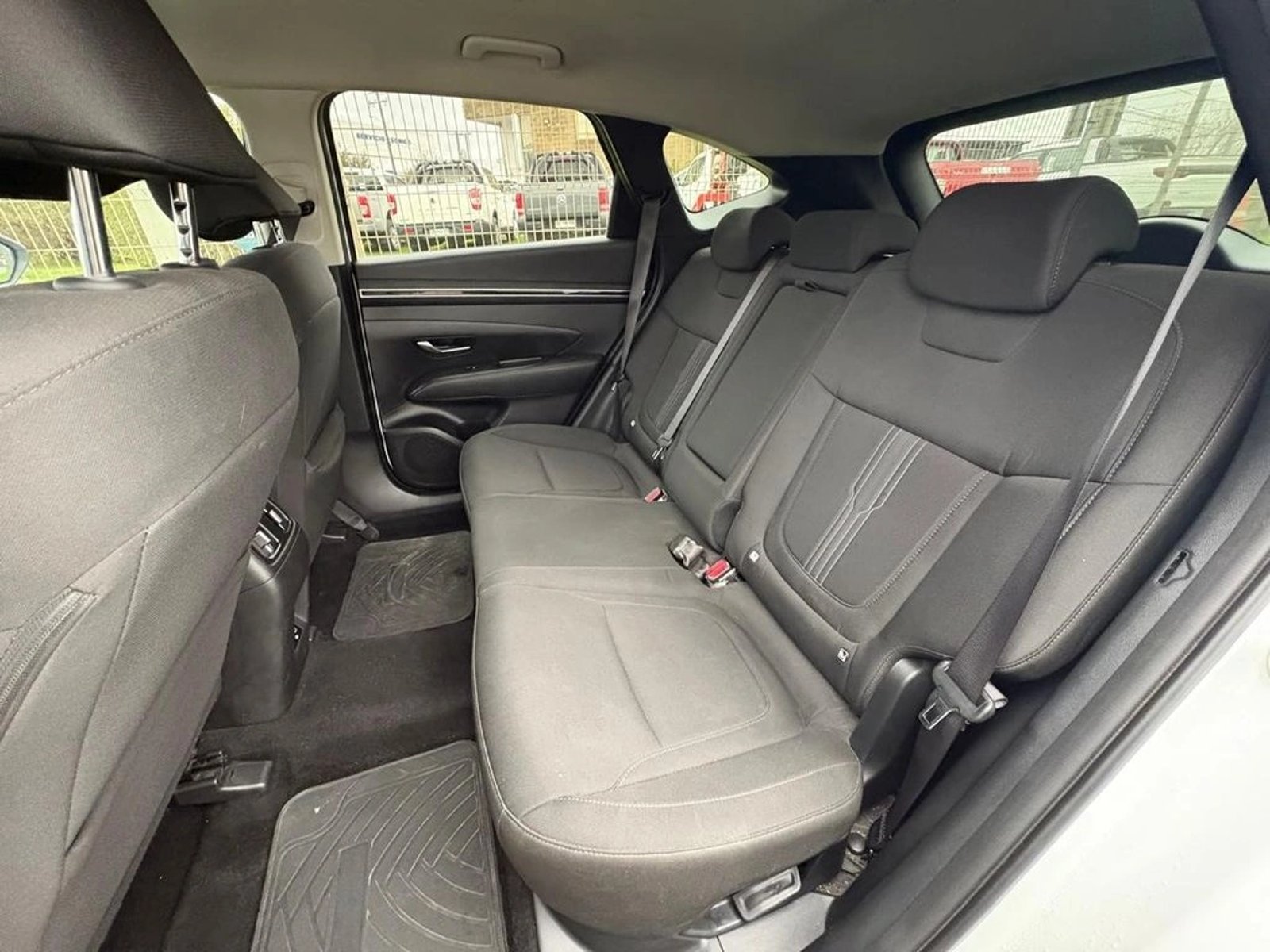 Hyundai TUCSON NX4 2.0 MPI 4X2 2024 - Imagen 10 de 12