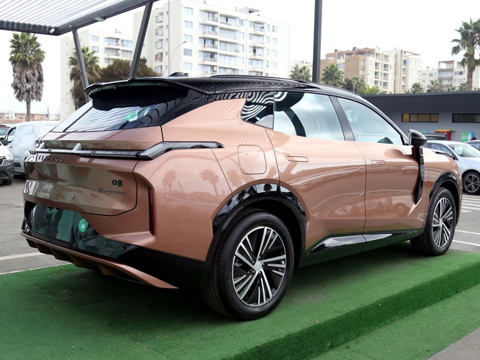 LYNK&CO 08 HALO HYBRID PHEV 1.5T 2026 - Imagen 6 de 20