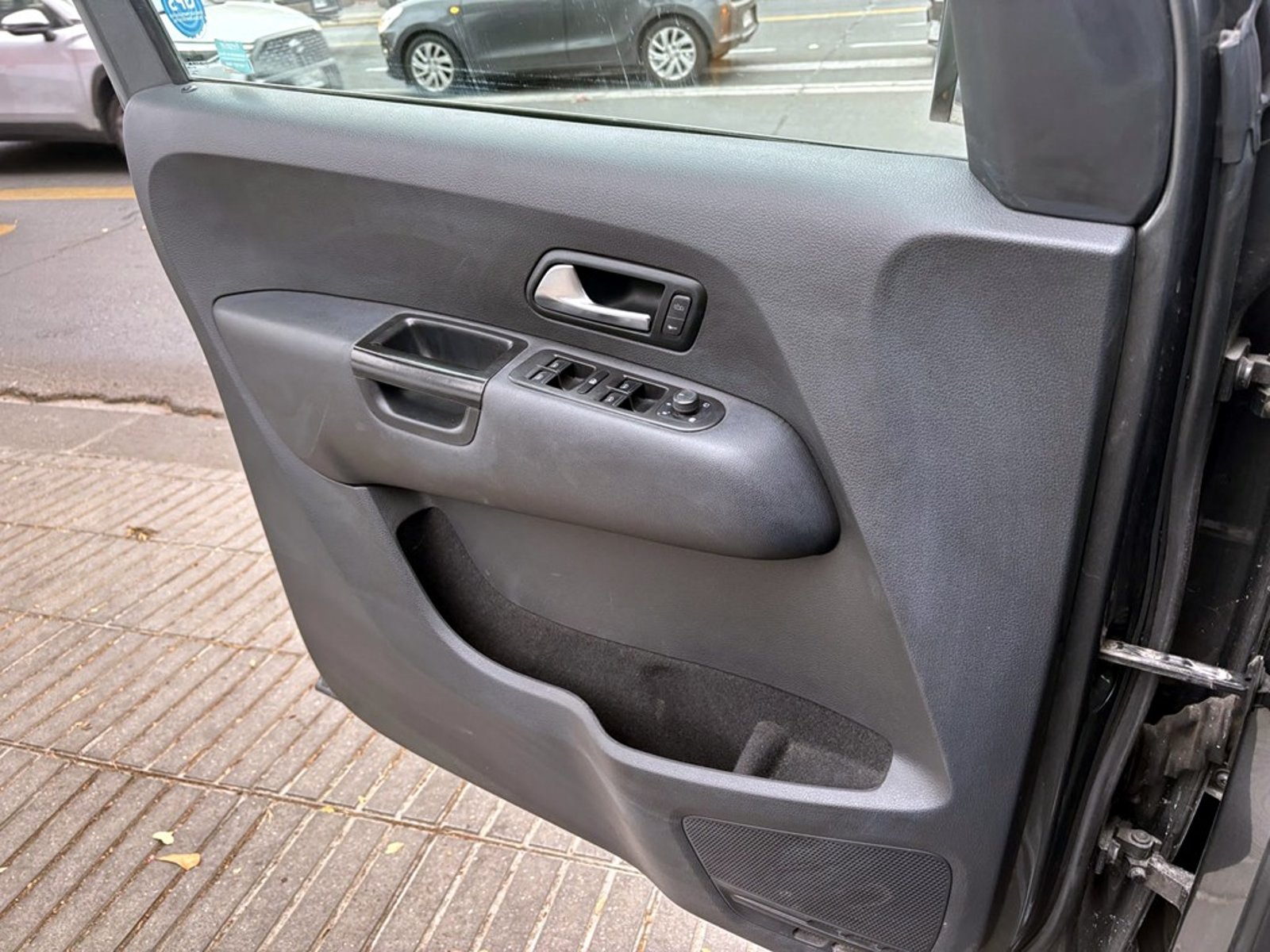 VOLKSWAGEN AMAROK Amarok Confortline 4X4 AT 2021 - Imagen 9 de 19