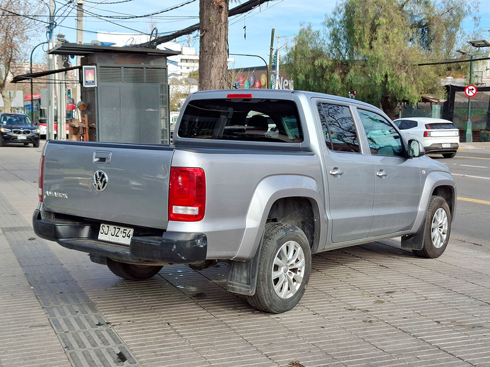 Volkswagen AMAROK 2.0 Confortline 4X2 MT 2023 - Imagen 6 de 20