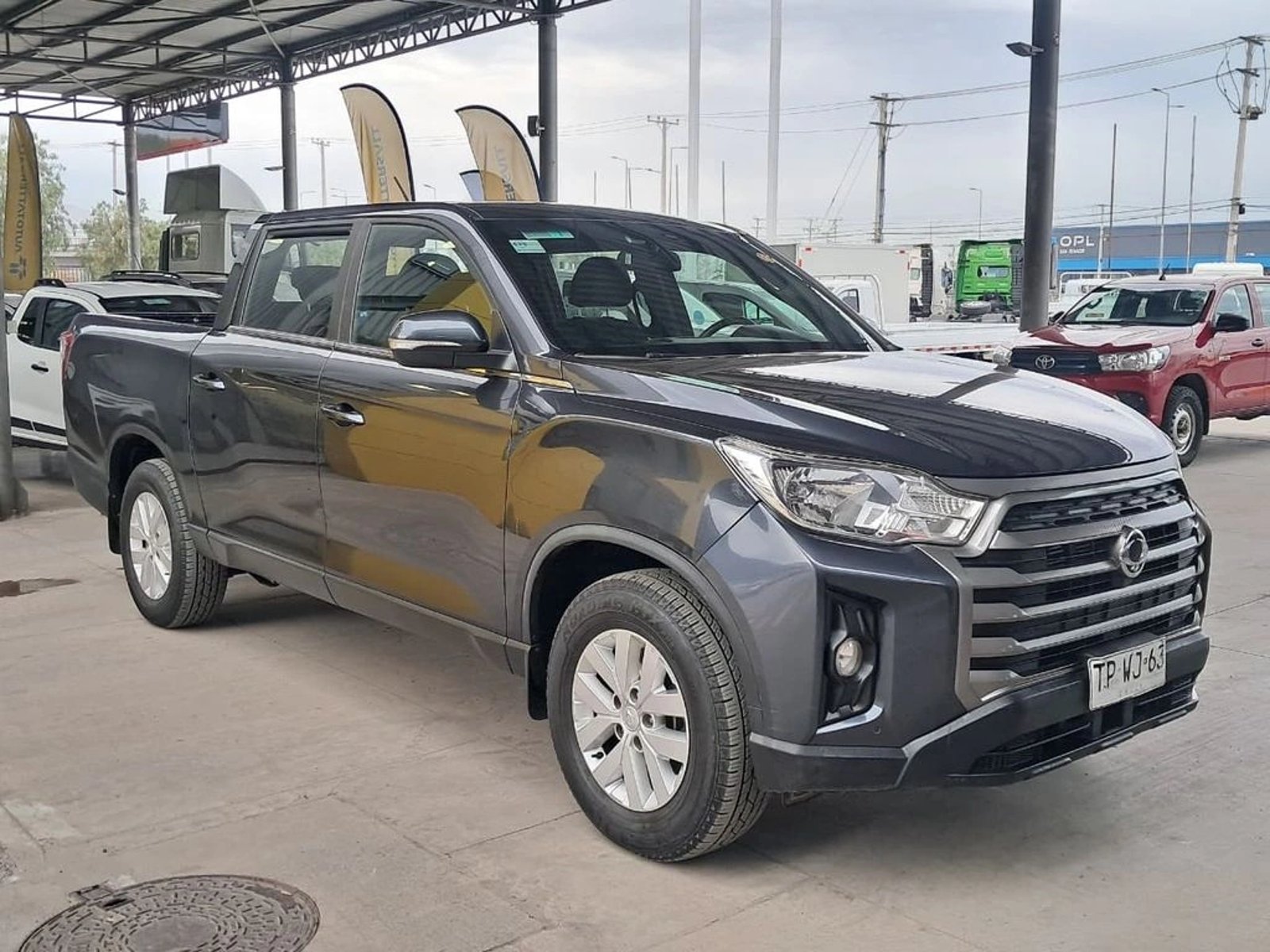 SsangYong GRAND MUSSO 2.2 DSL 4X2 MT 2024 - Imagen 4 de 20