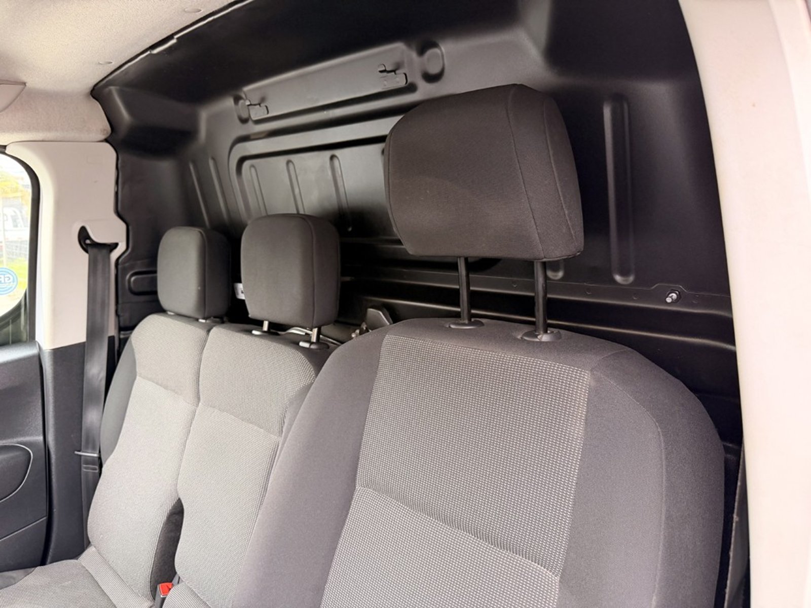 Peugeot PARTNER L1 BLUEHDI 2024 - Imagen 19 de 20
