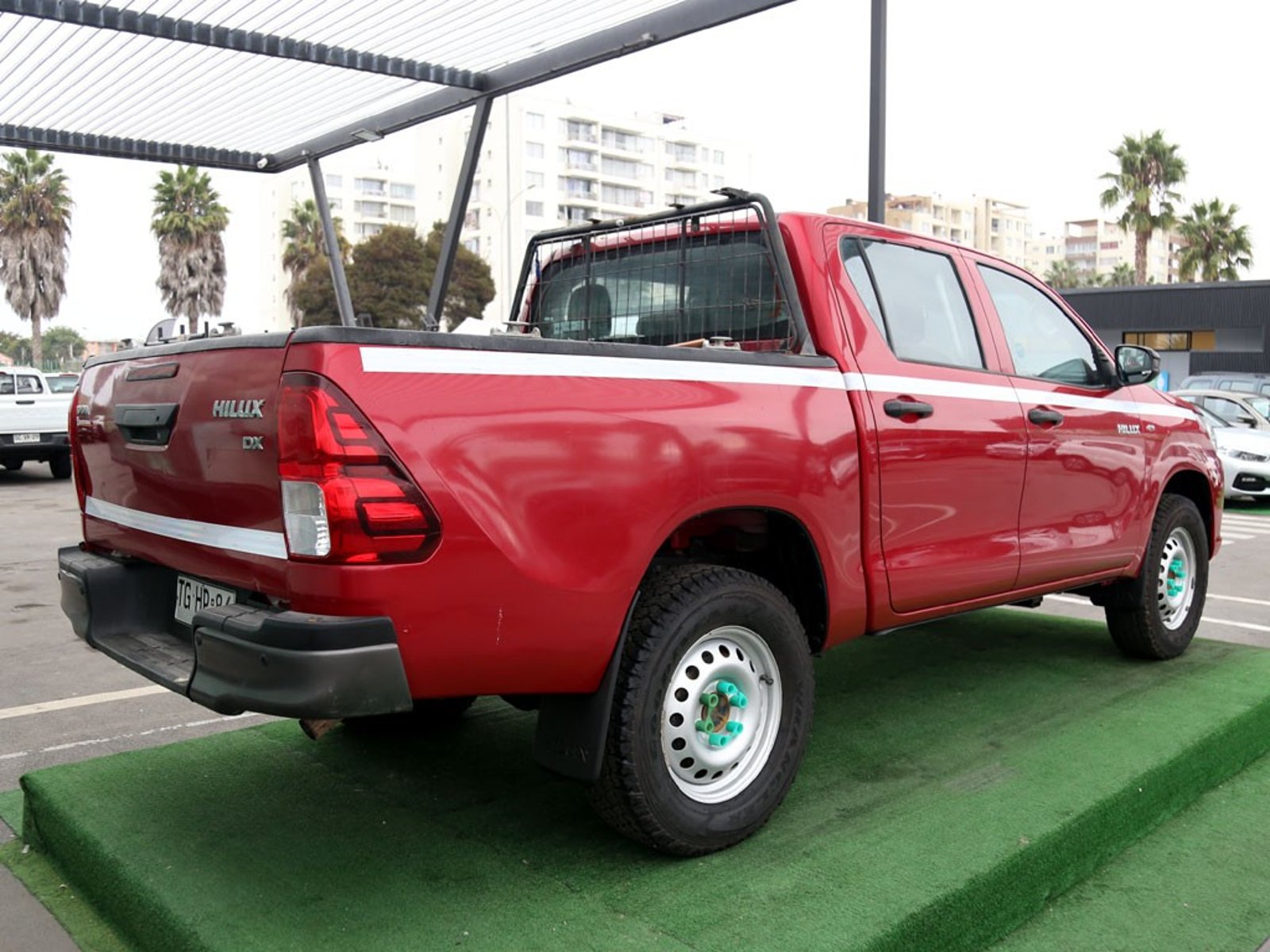TOYOTA HILUX 2.4 TSS MT 4X2 DIESEL 2024 - Imagen 6 de 17