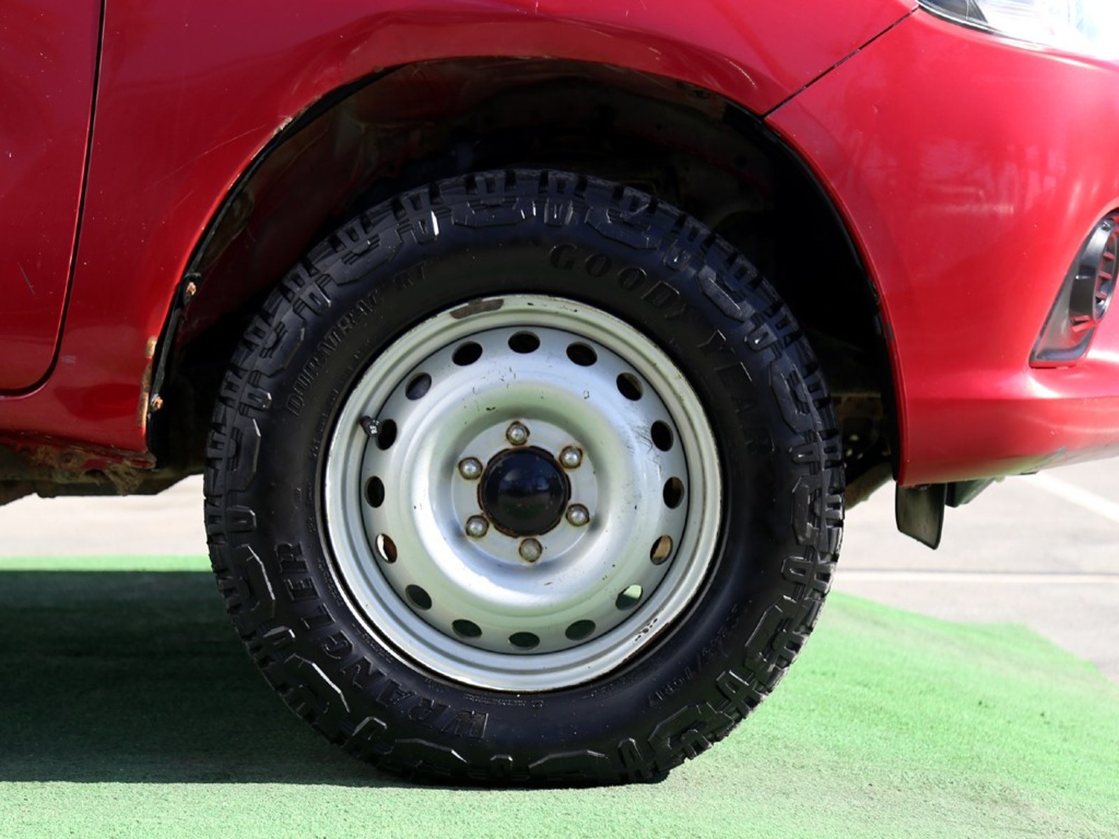 Toyota HILUX 2.4 DX 4x4 MT 2023 - Imagen 9 de 20