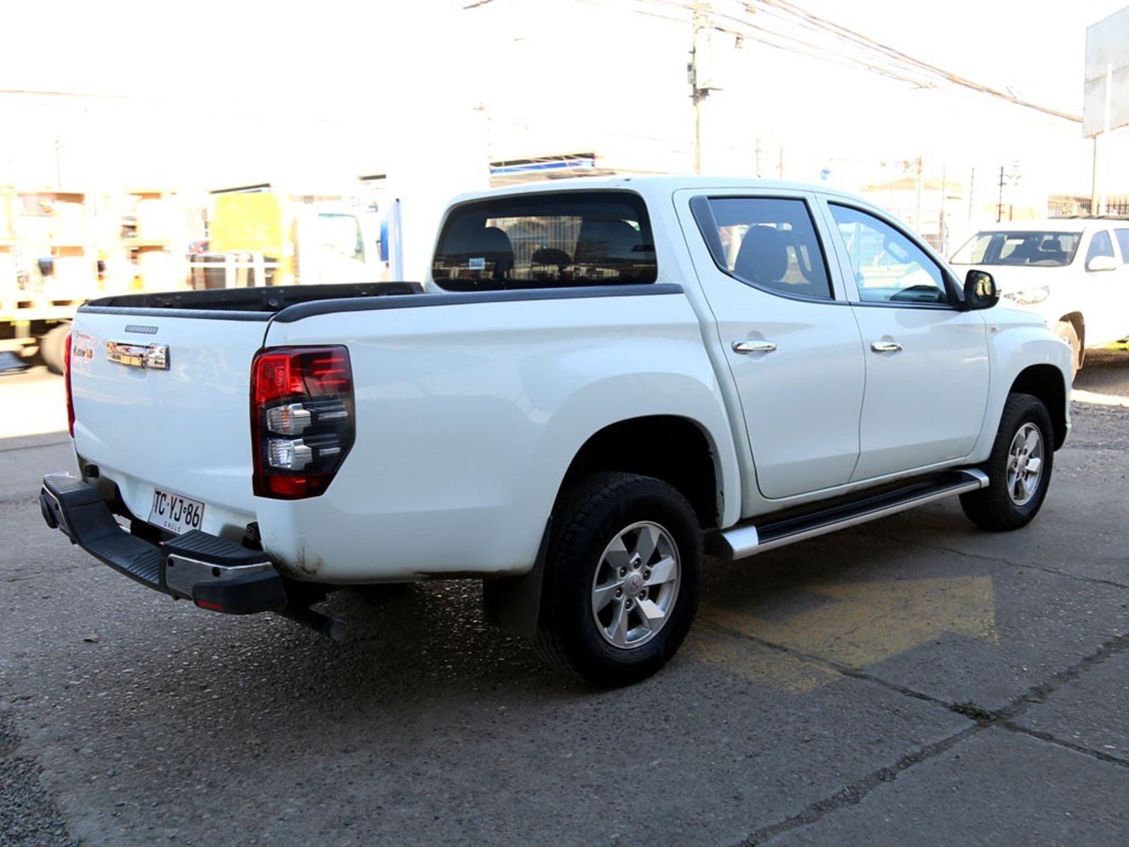 Mitsubishi L200 2.2T KATANA CRT 4X4 MT 2024 - Imagen 5 de 20