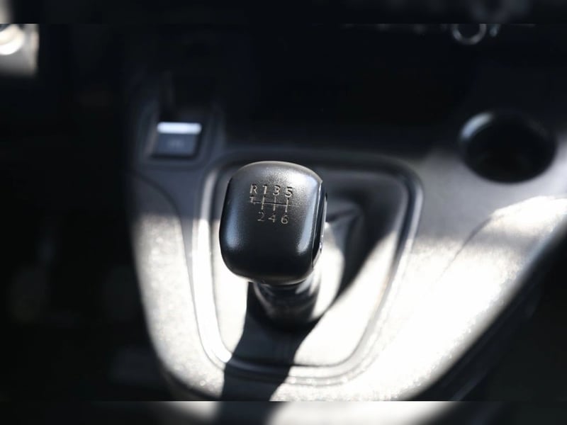 Peugeot PARTNER L1 BLUE HDI 100 1.5 2024 - Imagen 17 de 20