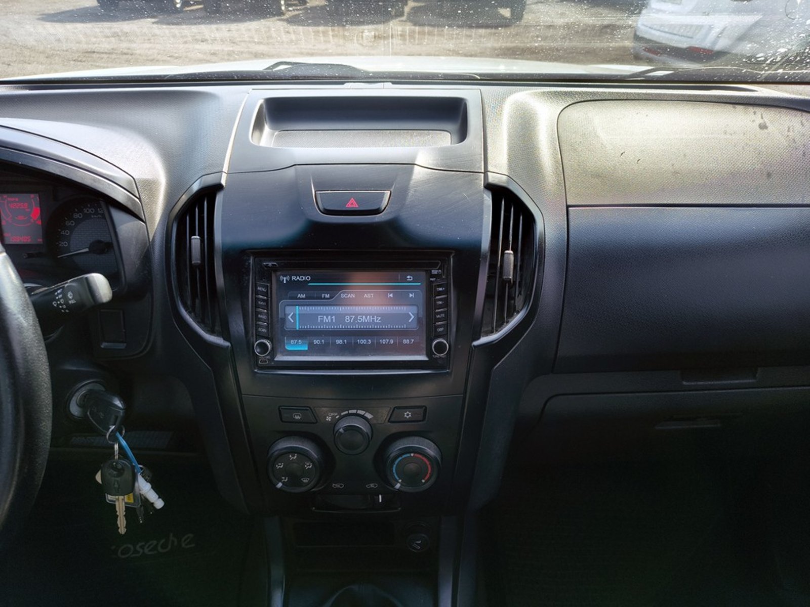 Chevrolet D-MAX DMAX 2.5 DIESEL 4X2 T/M 2021 - Imagen 16 de 19