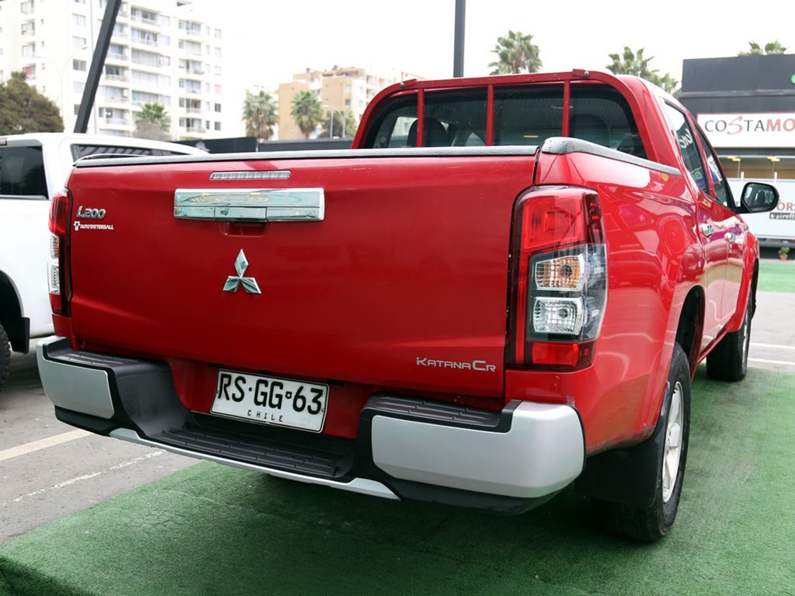 Mitsubishi L200 2.4 TD WORK CR WF MT 4X2 DIESEL 2022 - Imagen 6 de 19