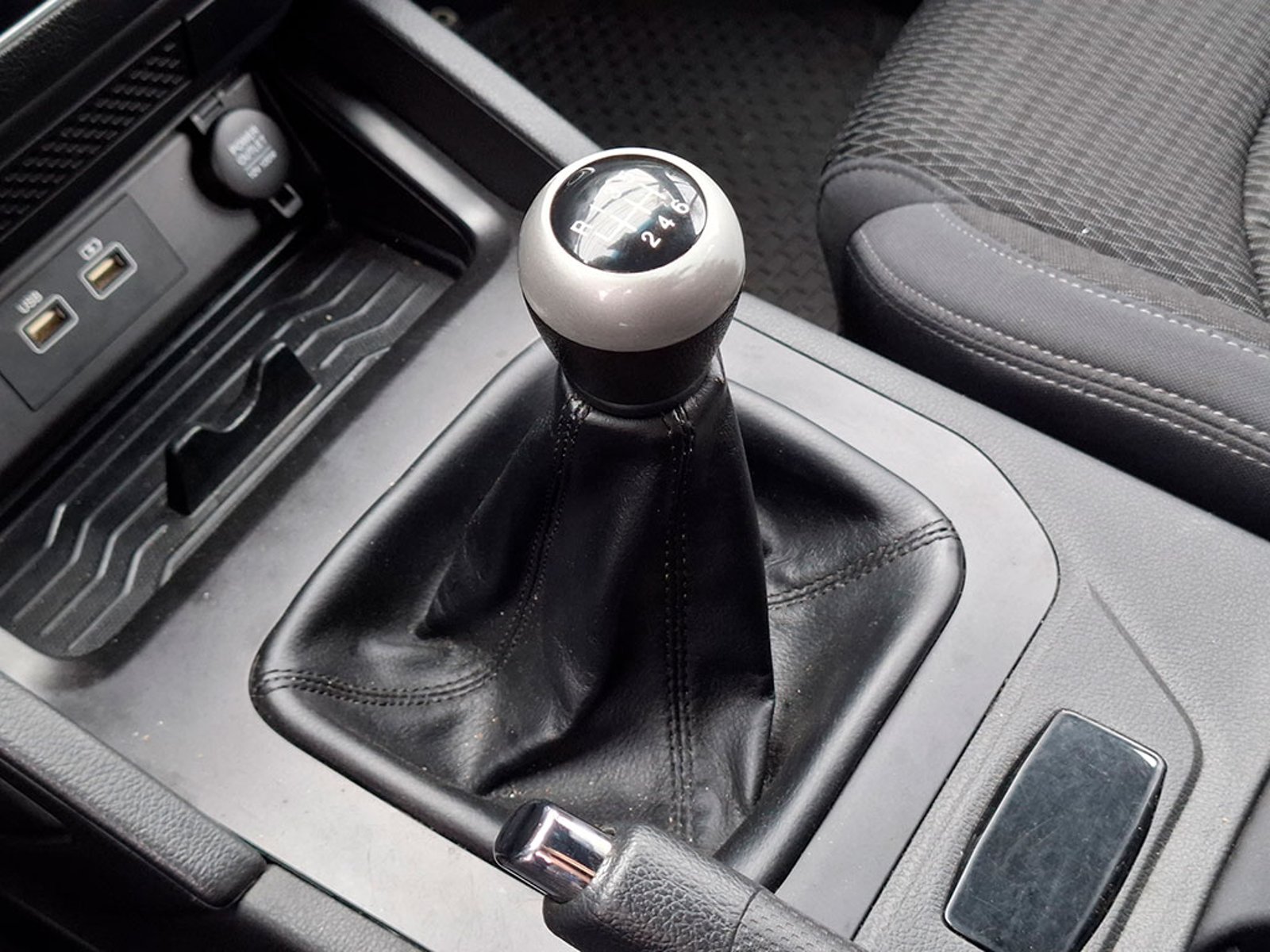 SsangYong MUSSO 2.2 GLX 2024 - Imagen 16 de 20