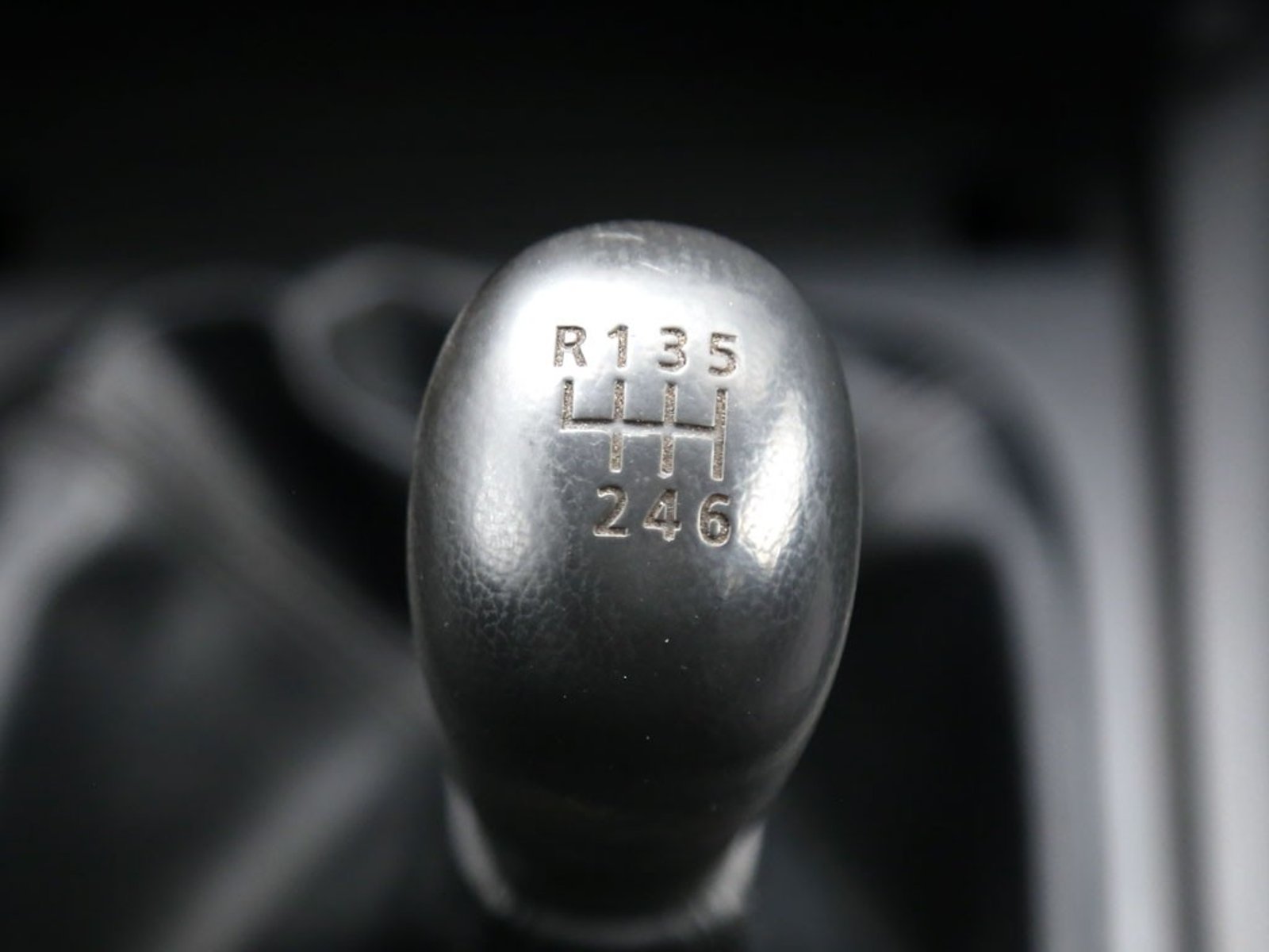 MITSUBISHI L200 L200 KATANA 4X2 DIESEL 2023 - Imagen 16 de 19