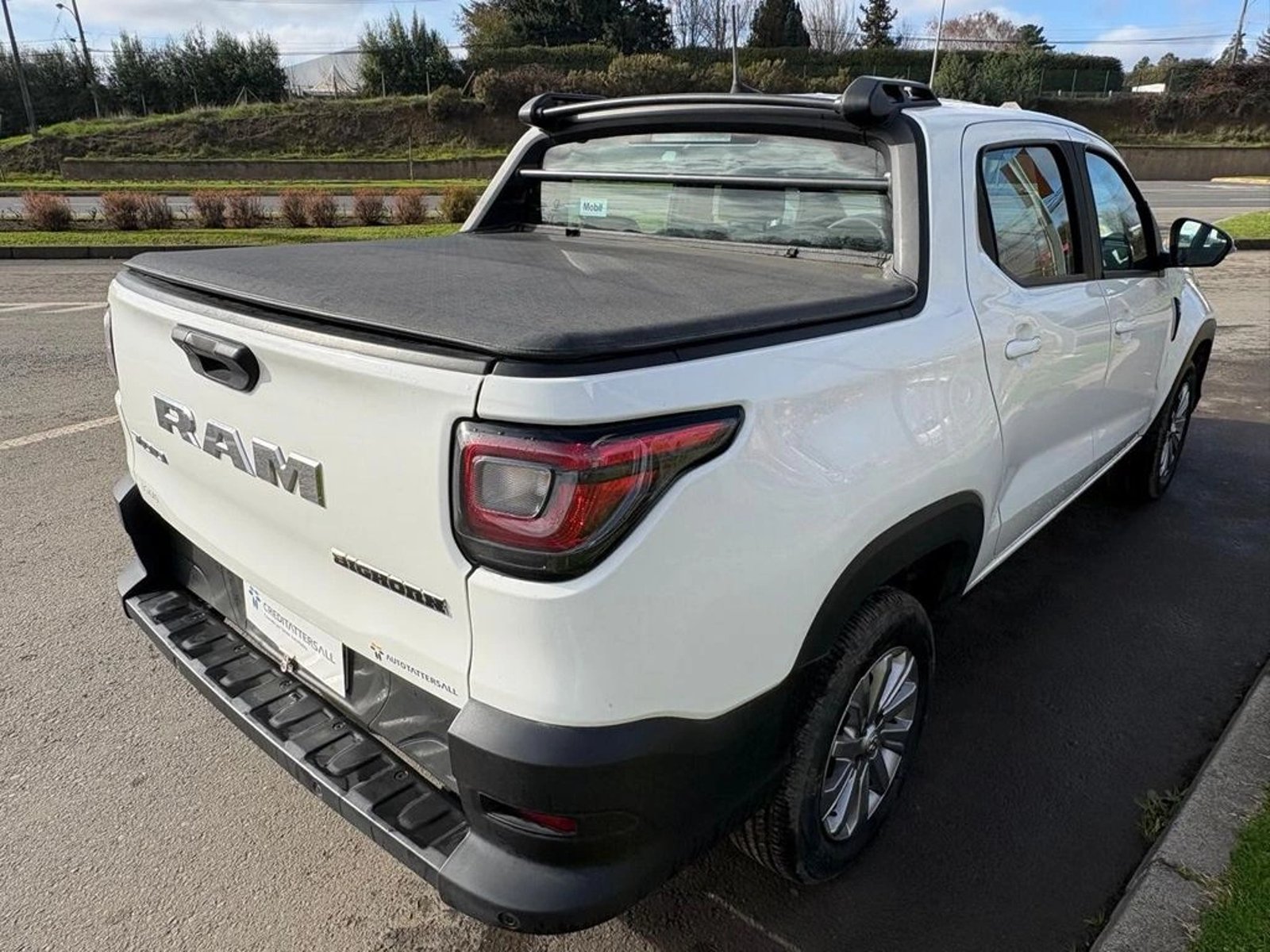 RAM 700 SLT MT BIGHORN 2023 - Foto 5 de 12