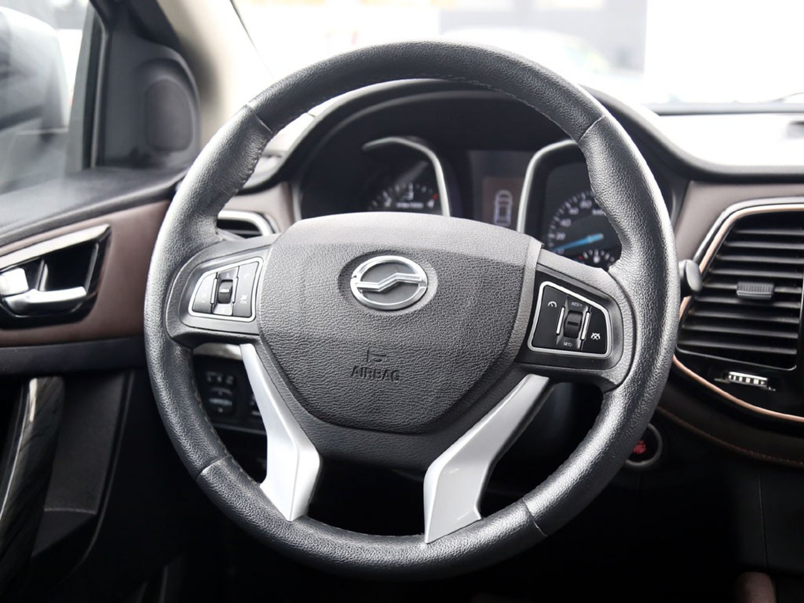 ZX AUTO TERRALORD 2.5 LUX PLUS AT 4X4 DIESEL 2023 - Imagen 14 de 20