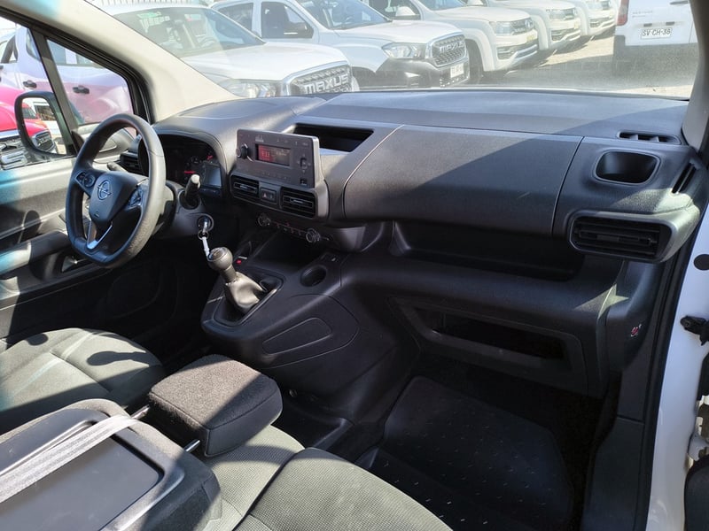 Opel COMBO 1.6 Diesel 4x2 T/M 2022 - Imagen 20 de 20
