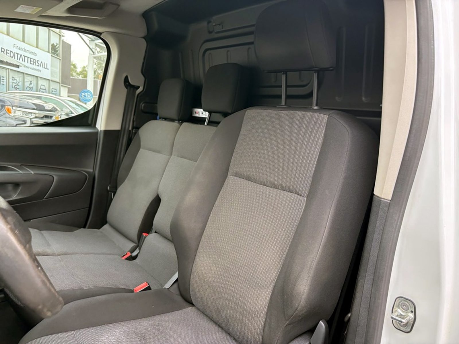 PEUGEOT PARTNER 1.5 L1 BLUEHDI 2024 - Imagen 12 de 20