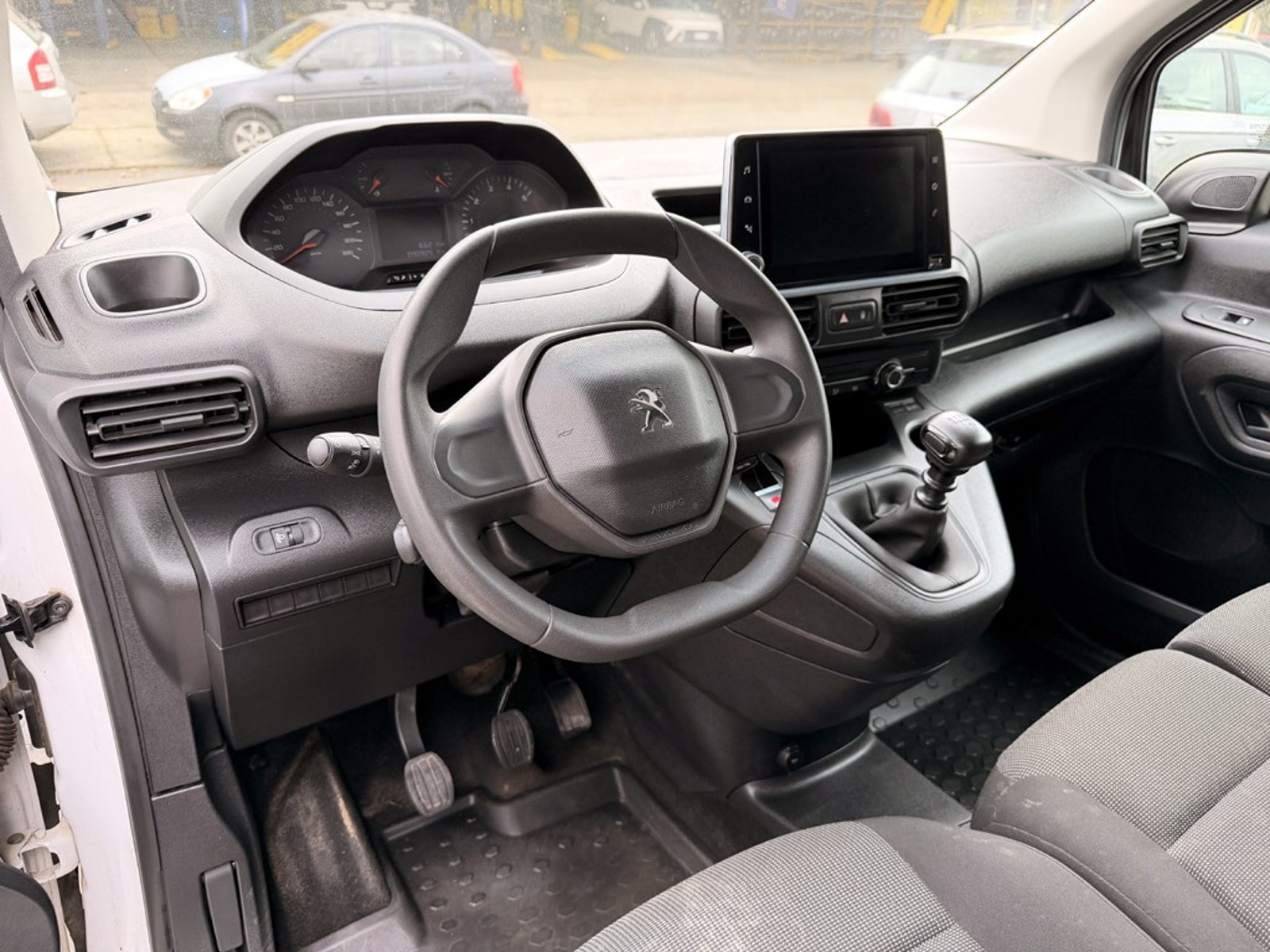 Peugeot PARTNER L1 BLUEHDI 2024 - Imagen 13 de 20