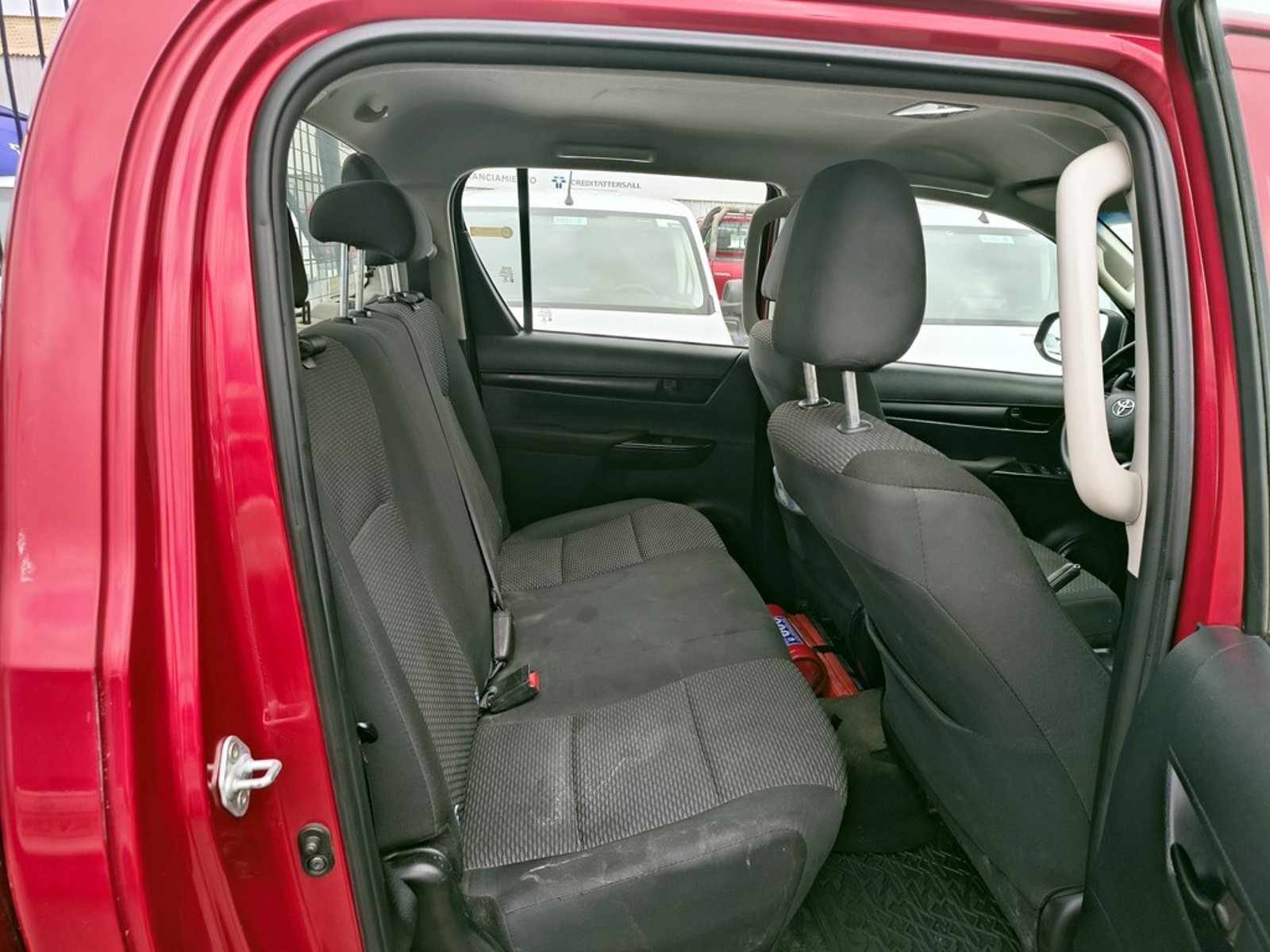 Toyota HILUX HILUX TSS 2.4 Diesel 4X2 T/M 2022 - Imagen 17 de 18